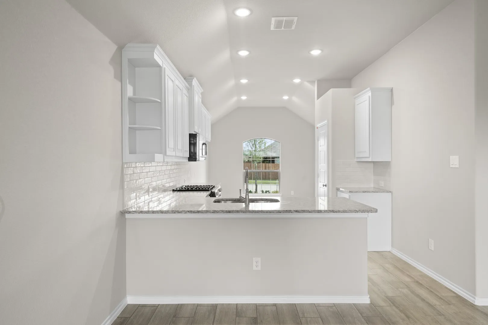 DFW-Chisholm Hills-Concept 1503-806 Misty Lane- Kitchen -Risewell Homes-2