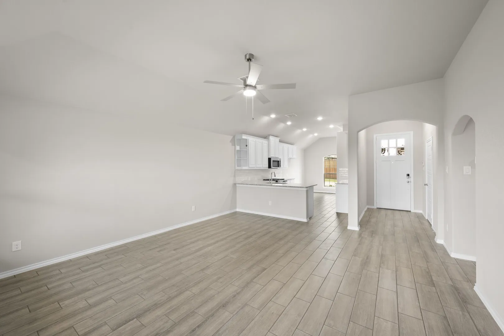 DFW-Chisholm Hills-Concept 1503-806 Misty Lane- Living Room -Risewell Homes-2