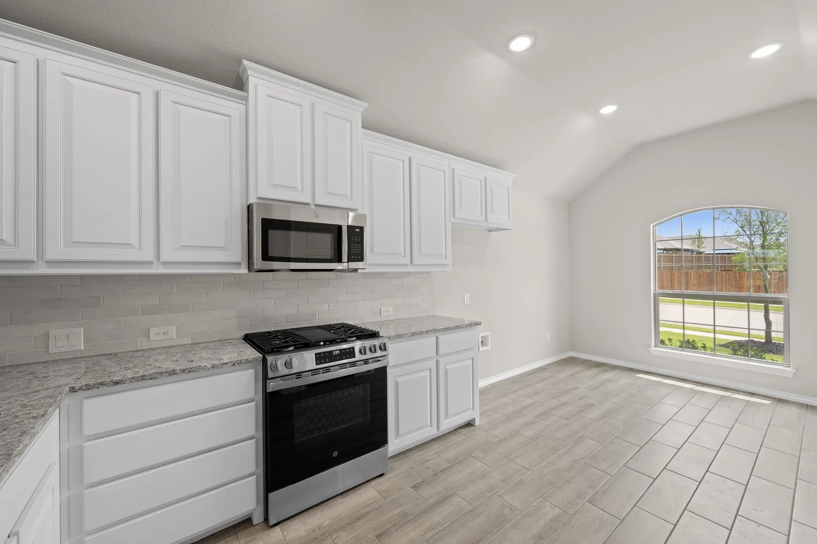 DFW-Chisholm Hills-Concept 1503-806 Misty Lane- Kitchen -Risewell Homes-4
