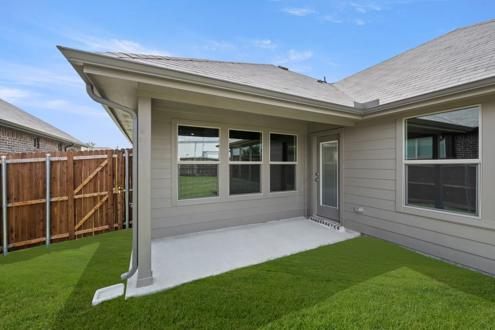 DFW-Chisholm Hills-Concept 1503-806 Misty Lane-Back Exterior-Risewell Homes-3