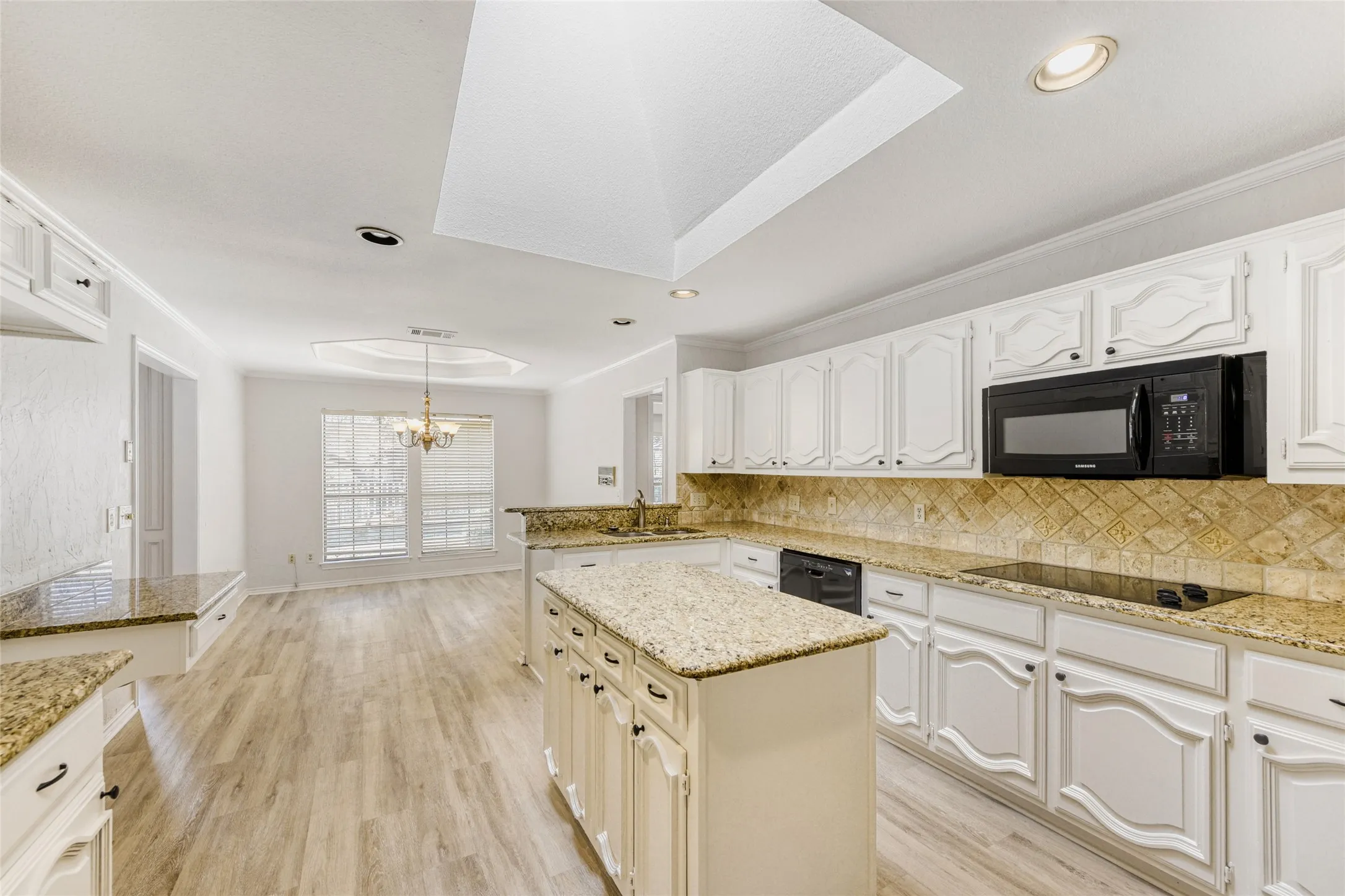 Single Family Residence For Sale in Collin County , 2005 Lambert Court, Plano, Texas 75075, 4 Bedroom, 3 Bathroom, 2 Garage spaces, 2,819 Sqft, built in 1984, mls#21130343, Real Estate Agent in Plano, Homes For Sale in Collin county, Homes For Sale in Plano, Realtor in Plano Texas, Real Estate Brokerage Independent Realty Texas, Luminita Cordes Realtor
