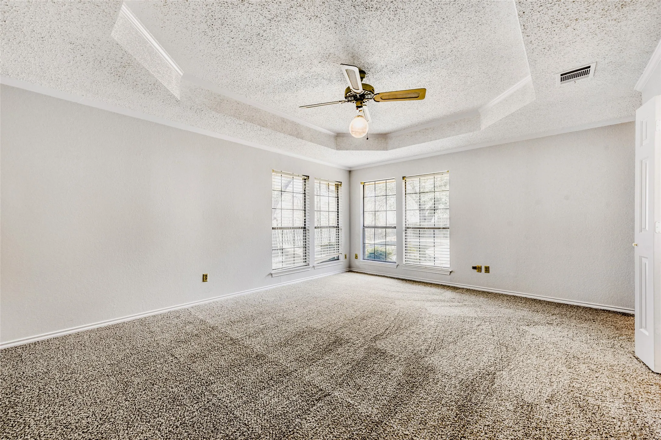 Single Family Residence For Sale in Collin County , 2005 Lambert Court, Plano, Texas 75075, 4 Bedroom, 3 Bathroom, 2 Garage spaces, 2,819 Sqft, built in 1984, mls#21130343, Real Estate Agent in Plano, Homes For Sale in Collin county, Homes For Sale in Plano, Realtor in Plano Texas, Real Estate Brokerage Independent Realty Texas, Luminita Cordes Realtor