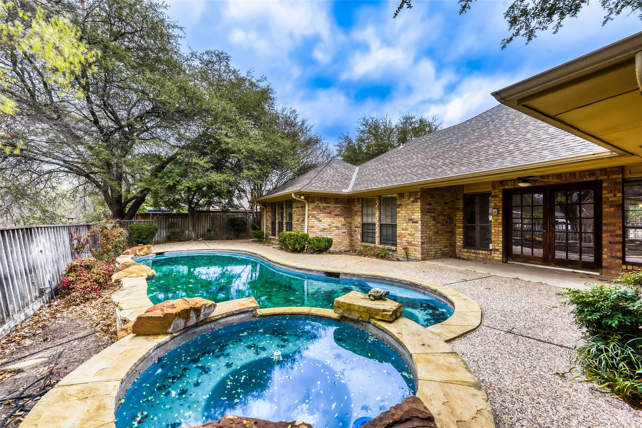 Single Family Residence For Sale in Collin County , 2005 Lambert Court, Plano, Texas 75075, 4 Bedroom, 3 Bathroom, 2 Garage spaces, 2,819 Sqft, built in 1984, mls#21130343, Real Estate Agent in Plano, Homes For Sale in Collin county, Homes For Sale in Plano, Realtor in Plano Texas, Real Estate Brokerage Independent Realty Texas, Luminita Cordes Realtor