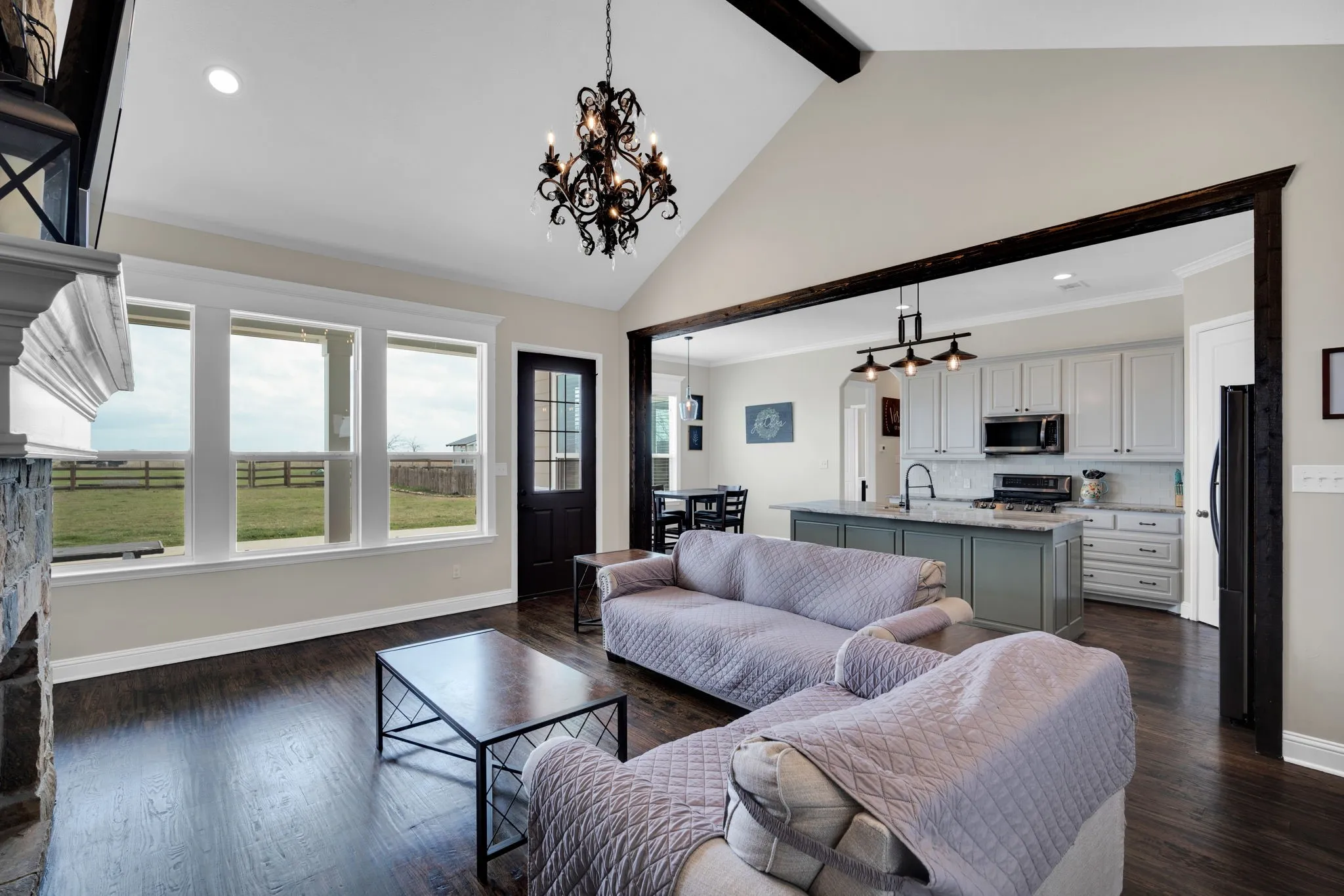 Single Family Residence For Sale in Ellis County , 360 Forreston Road, Waxahachie, Texas 75165, 4 Bedroom, 4 Bathroom, 2 Garage spaces, 2,684 Sqft, built in 2018, Preowned, mls#21193339, Real Estate Agent in Waxahachie, Homes For Sale in Ellis county, Homes For Sale in Waxahachie, Realtor in Waxahachie Texas, Real Estate Brokerage Independent Realty Texas, Luminita Cordes Realtor