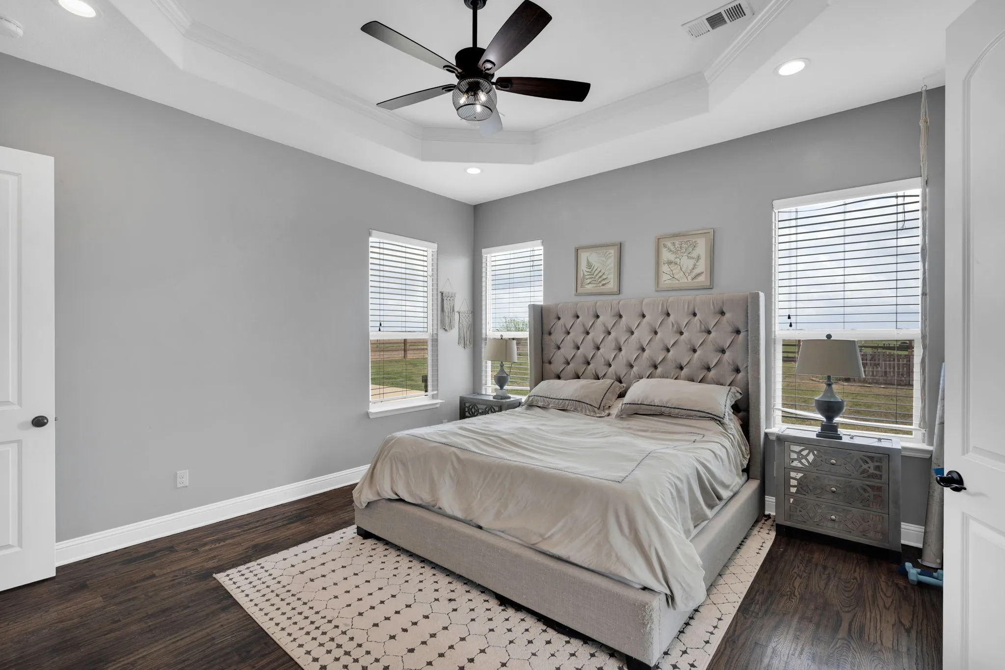 Single Family Residence For Sale in Ellis County , 360 Forreston Road, Waxahachie, Texas 75165, 4 Bedroom, 4 Bathroom, 2 Garage spaces, 2,684 Sqft, built in 2018, Preowned, mls#21193339, Real Estate Agent in Waxahachie, Homes For Sale in Ellis county, Homes For Sale in Waxahachie, Realtor in Waxahachie Texas, Real Estate Brokerage Independent Realty Texas, Luminita Cordes Realtor