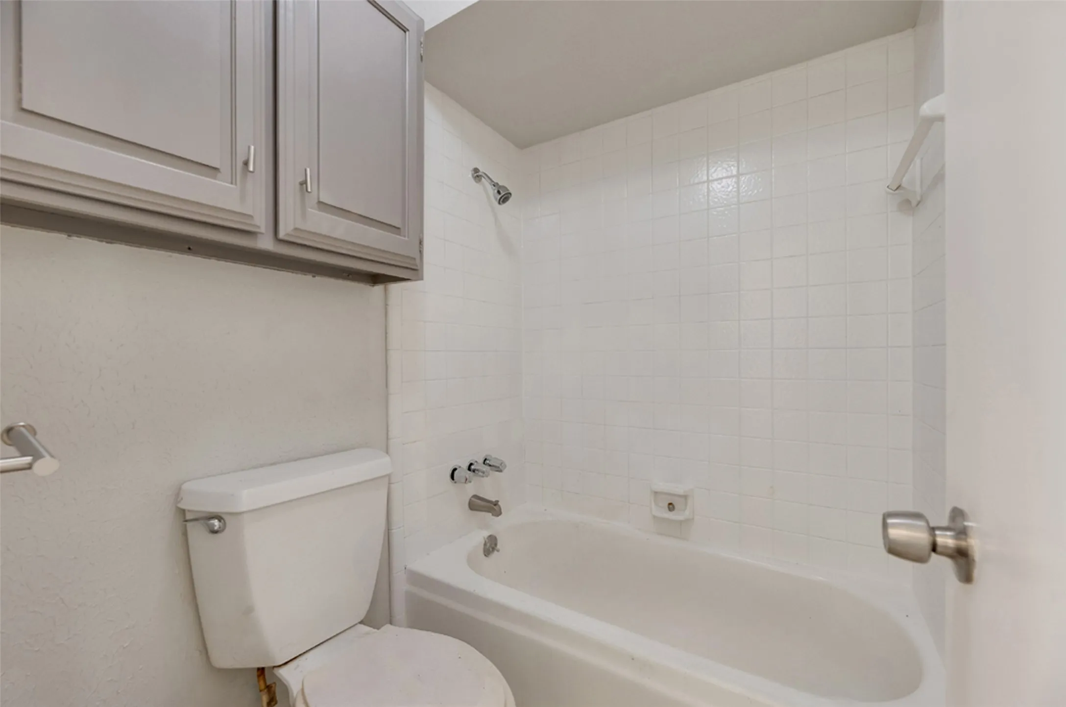 Single Family Residence For Rent in Dallas County , 3705 Osage Drive, Rowlett, Texas 75088, 3 Bedrooms, 2 Bathrooms, 2 Garage spaces, 1,651 Sqft, built in 1977, Price $2,100, mls#21178699, Real Estate Agent in Rowlett, Homes For Rent in Dallas county, Homes For Rent in Rowlett, Realtor in Rowlett Texas, Real Estate Brokerage Independent Realty Texas, Luminita Cordes Realtor