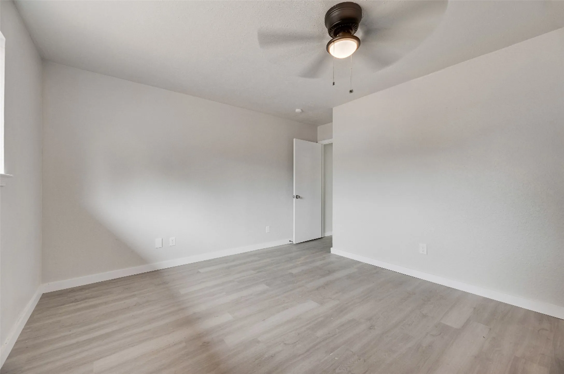 Single Family Residence For Rent in Dallas County , 3705 Osage Drive, Rowlett, Texas 75088, 3 Bedrooms, 2 Bathrooms, 2 Garage spaces, 1,651 Sqft, built in 1977, Price $2,100, mls#21178699, Real Estate Agent in Rowlett, Homes For Rent in Dallas county, Homes For Rent in Rowlett, Realtor in Rowlett Texas, Real Estate Brokerage Independent Realty Texas, Luminita Cordes Realtor