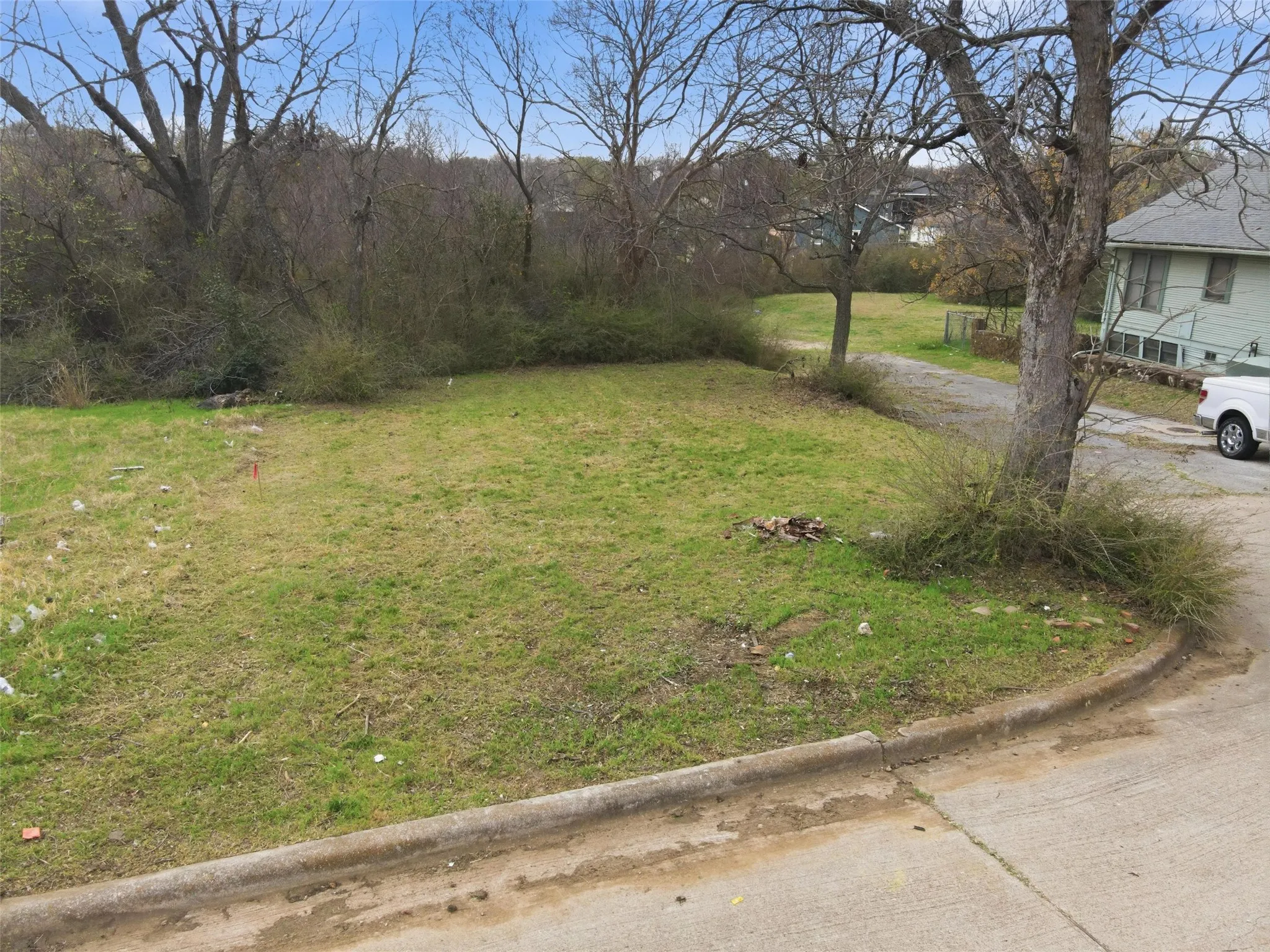 Retail For Sale in Tarrant County , 1060 E Oleander Street, Fort Worth, Texas 76104, 0, 0, Garage spaces, 0 Sqft, built in 0, mls#21200002, Real Estate Agent in Fort Worth, Homes For Sale in Tarrant county, Homes For Sale in Fort Worth, Realtor in Fort Worth Texas, Real Estate Brokerage Independent Realty Texas, Luminita Cordes Realtor