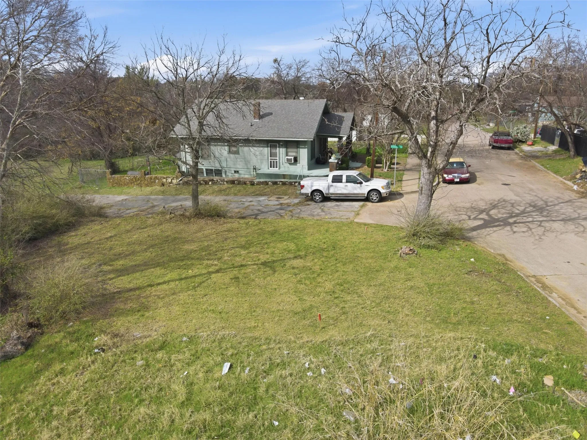 Retail For Sale in Tarrant County , 1060 E Oleander Street, Fort Worth, Texas 76104, 0, 0, Garage spaces, 0 Sqft, built in 0, mls#21200002, Real Estate Agent in Fort Worth, Homes For Sale in Tarrant county, Homes For Sale in Fort Worth, Realtor in Fort Worth Texas, Real Estate Brokerage Independent Realty Texas, Luminita Cordes Realtor