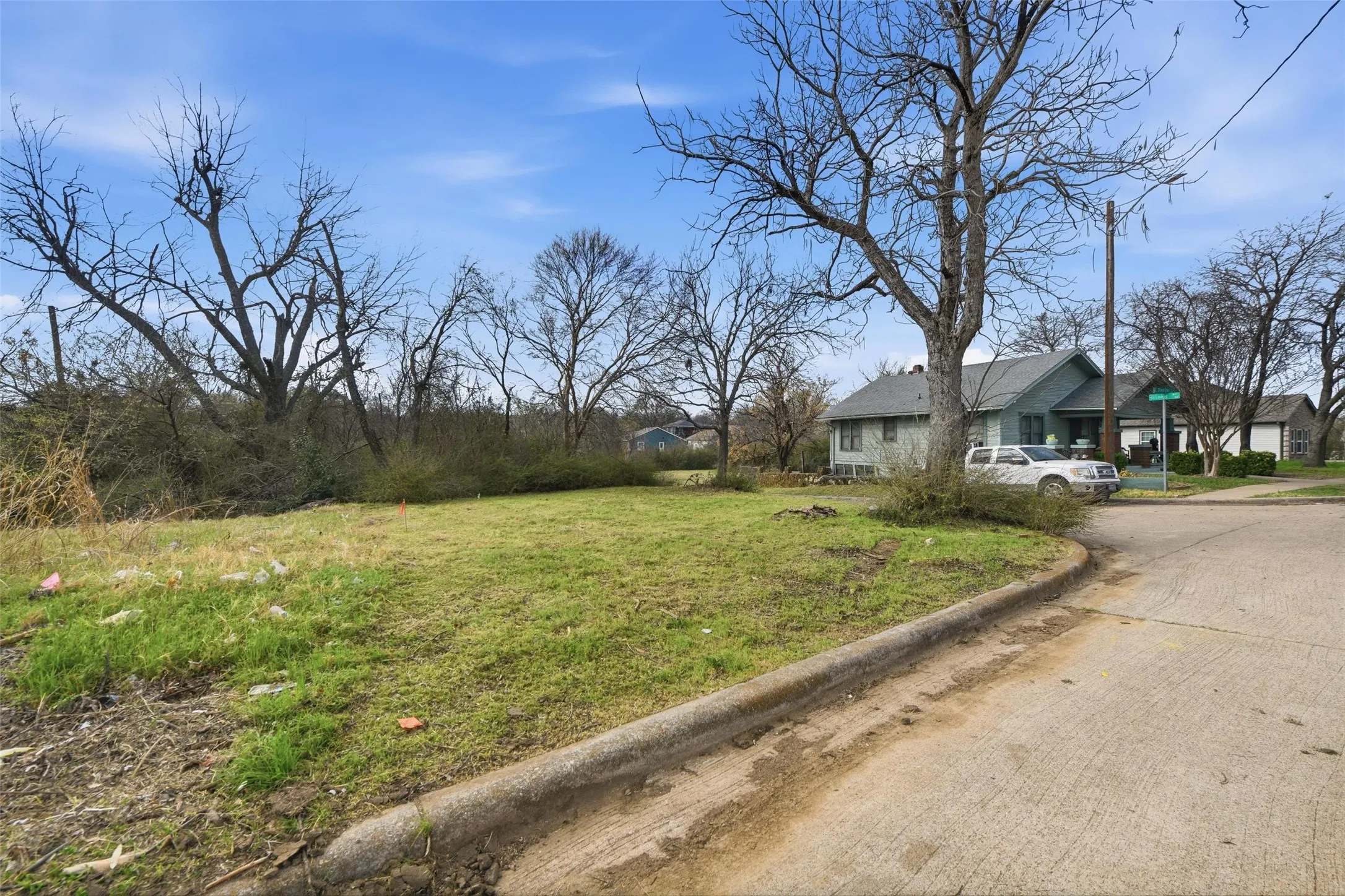 Retail For Sale in Tarrant County , 1060 E Oleander Street, Fort Worth, Texas 76104, 0, 0, Garage spaces, 0 Sqft, built in 0, mls#21200002, Real Estate Agent in Fort Worth, Homes For Sale in Tarrant county, Homes For Sale in Fort Worth, Realtor in Fort Worth Texas, Real Estate Brokerage Independent Realty Texas, Luminita Cordes Realtor