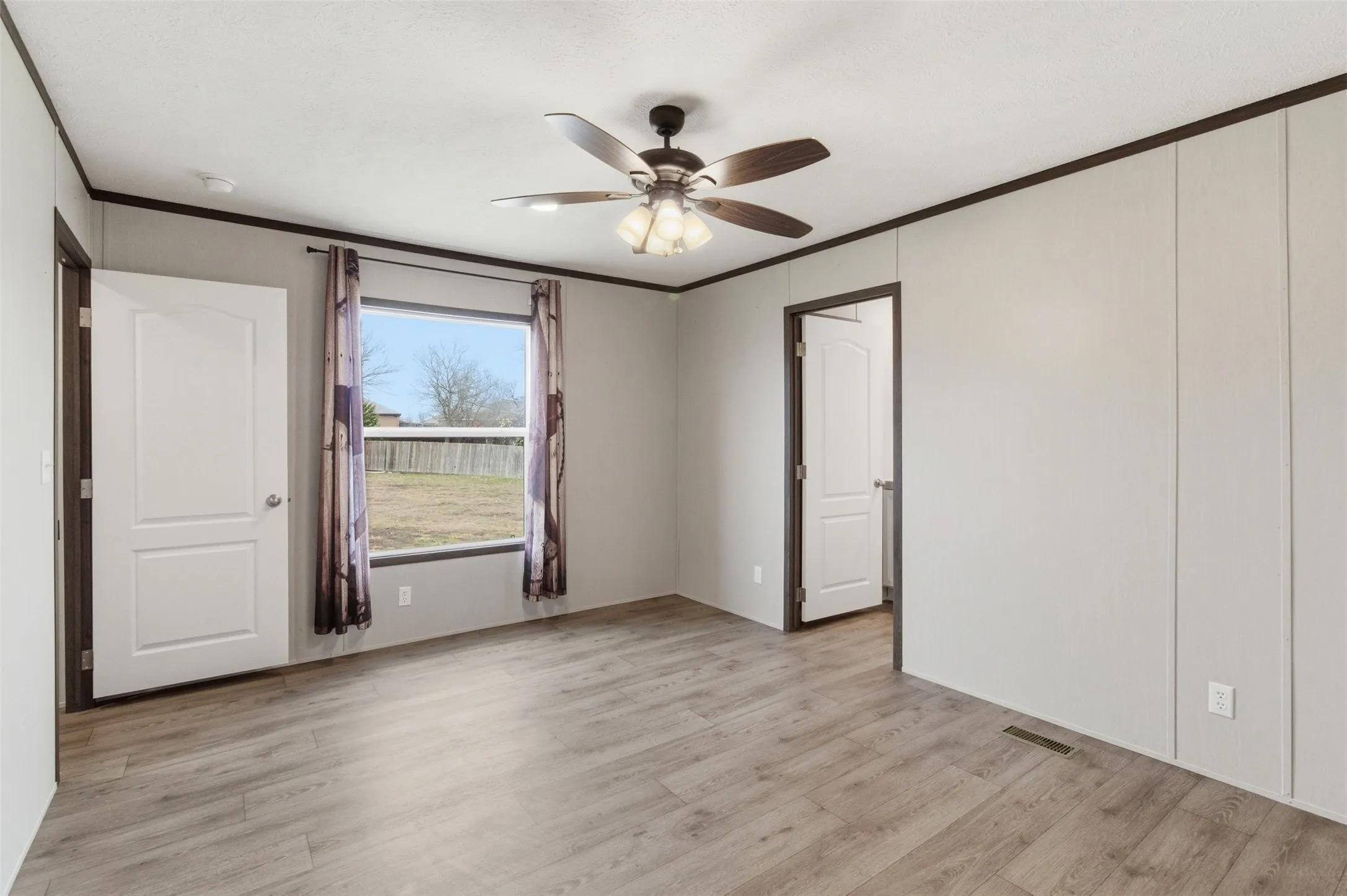 Mobile Home For Sale in Collin County , 2511 Greenfield, Princeton, Texas 75407, 3 Bedroom, 2 Bathroom, Garage spaces, 1,056 Sqft, built in 2023, mls#21200007, Real Estate Agent in Princeton, Homes For Sale in Collin county, Homes For Sale in Princeton, Realtor in Princeton Texas, Real Estate Brokerage Independent Realty Texas, Luminita Cordes Realtor
