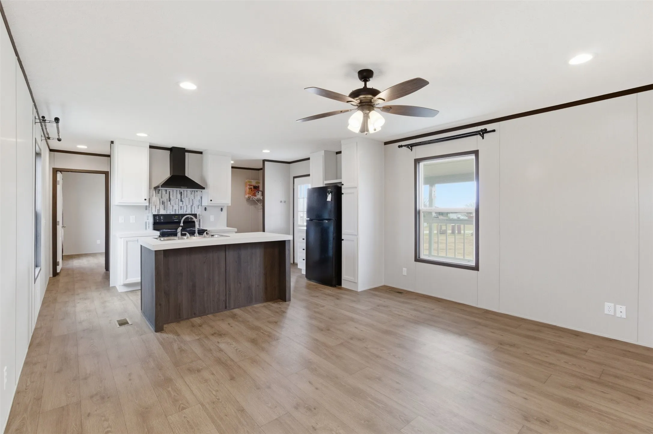 Mobile Home For Sale in Collin County , 2511 Greenfield, Princeton, Texas 75407, 3 Bedroom, 2 Bathroom, Garage spaces, 1,056 Sqft, built in 2023, mls#21200007, Real Estate Agent in Princeton, Homes For Sale in Collin county, Homes For Sale in Princeton, Realtor in Princeton Texas, Real Estate Brokerage Independent Realty Texas, Luminita Cordes Realtor
