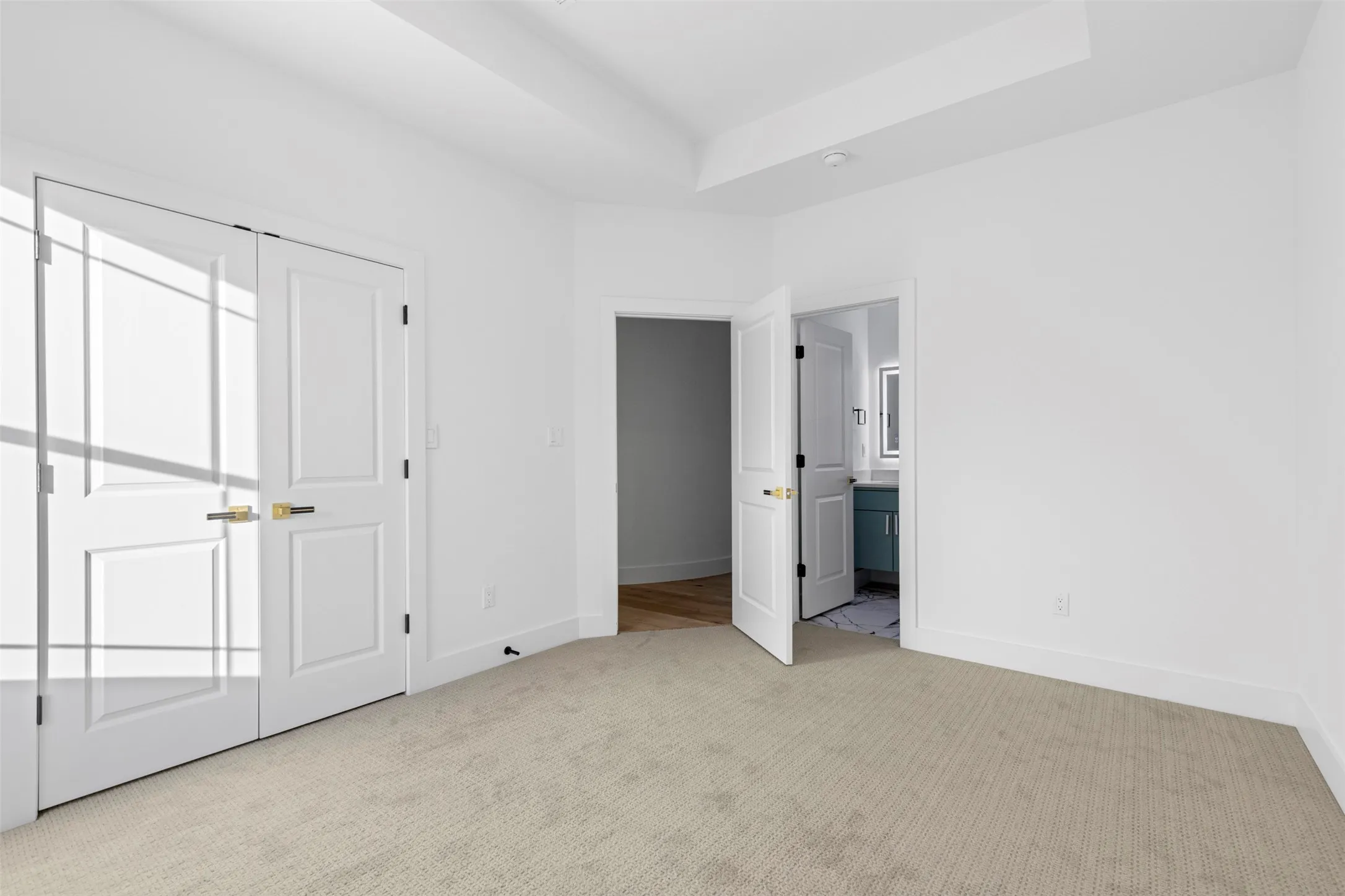 Guest Bedroom with Ensuite Bathroom