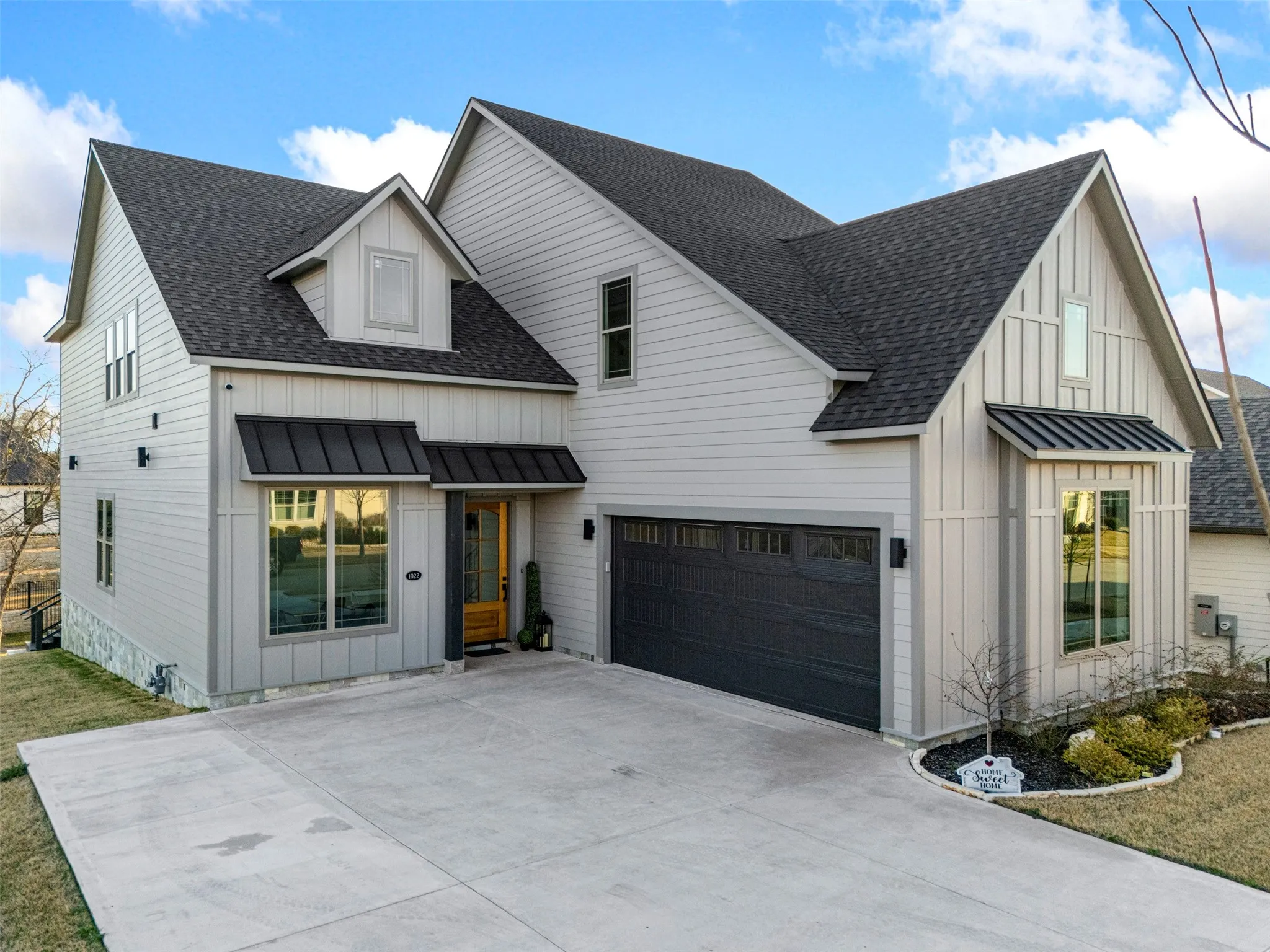 Single Family Residence For Sale in Rockwall County , 1022 Bow Street, Rockwall, Texas 75087, 4 Bedroom, 4 Bathroom, 2 Garage spaces, 3,859 Sqft, built in 2024, New Construction - Complete, mls#21194374, Real Estate Agent in Rockwall, Homes For Sale in Rockwall county, Homes For Sale in Rockwall, Realtor in Rockwall Texas, Real Estate Brokerage Independent Realty Texas, Luminita Cordes Realtor