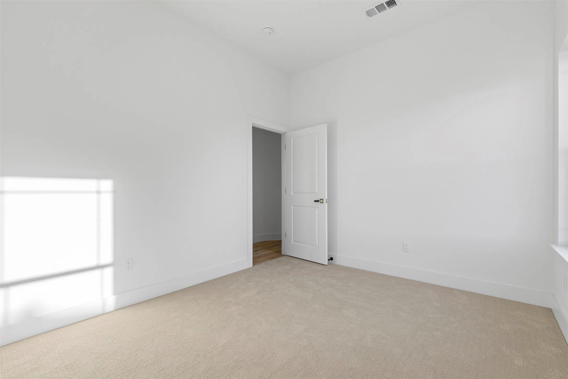 Guest Bedroom #1
