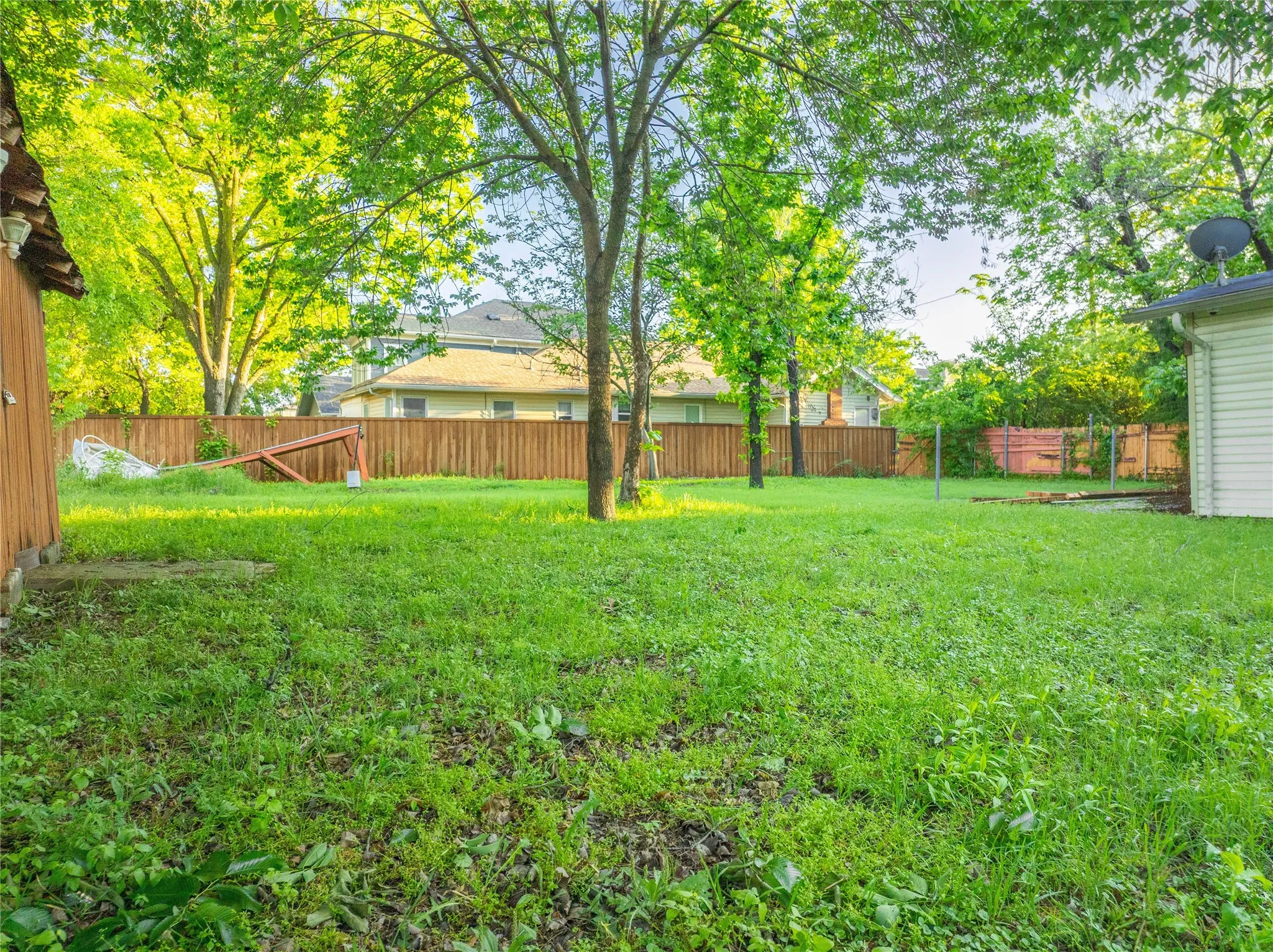 Unimproved Land For Sale in Dallas County , 820 Elsbeth Street, Dallas, Texas 75208, 0, 0, Garage spaces, 0 Sqft, built in 0, Price $325,000, mls#21198618, Real Estate Agent in Dallas, Homes For Sale in Dallas county, Homes For Sale in Dallas, Realtor in Dallas Texas, Real Estate Brokerage Independent Realty Texas, Luminita Cordes Realtor