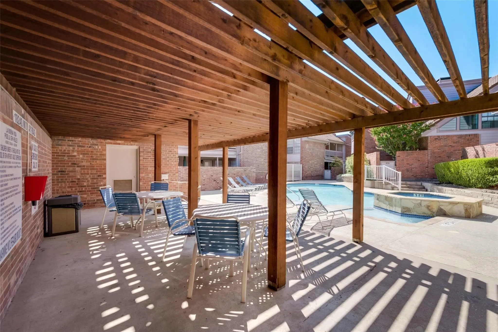 Condominium For Sale in Collin County , 18240 Midway Road 202, Dallas, Texas 75287, 1 Bedroom, 2 Bathroom, 1 Garage spaces, 866 Sqft, built in 1982, Preowned, mls#21200078, Real Estate Agent in Dallas, Homes For Sale in Collin county, Homes For Sale in Dallas, Realtor in Dallas Texas, Real Estate Brokerage Independent Realty Texas, Luminita Cordes Realtor
