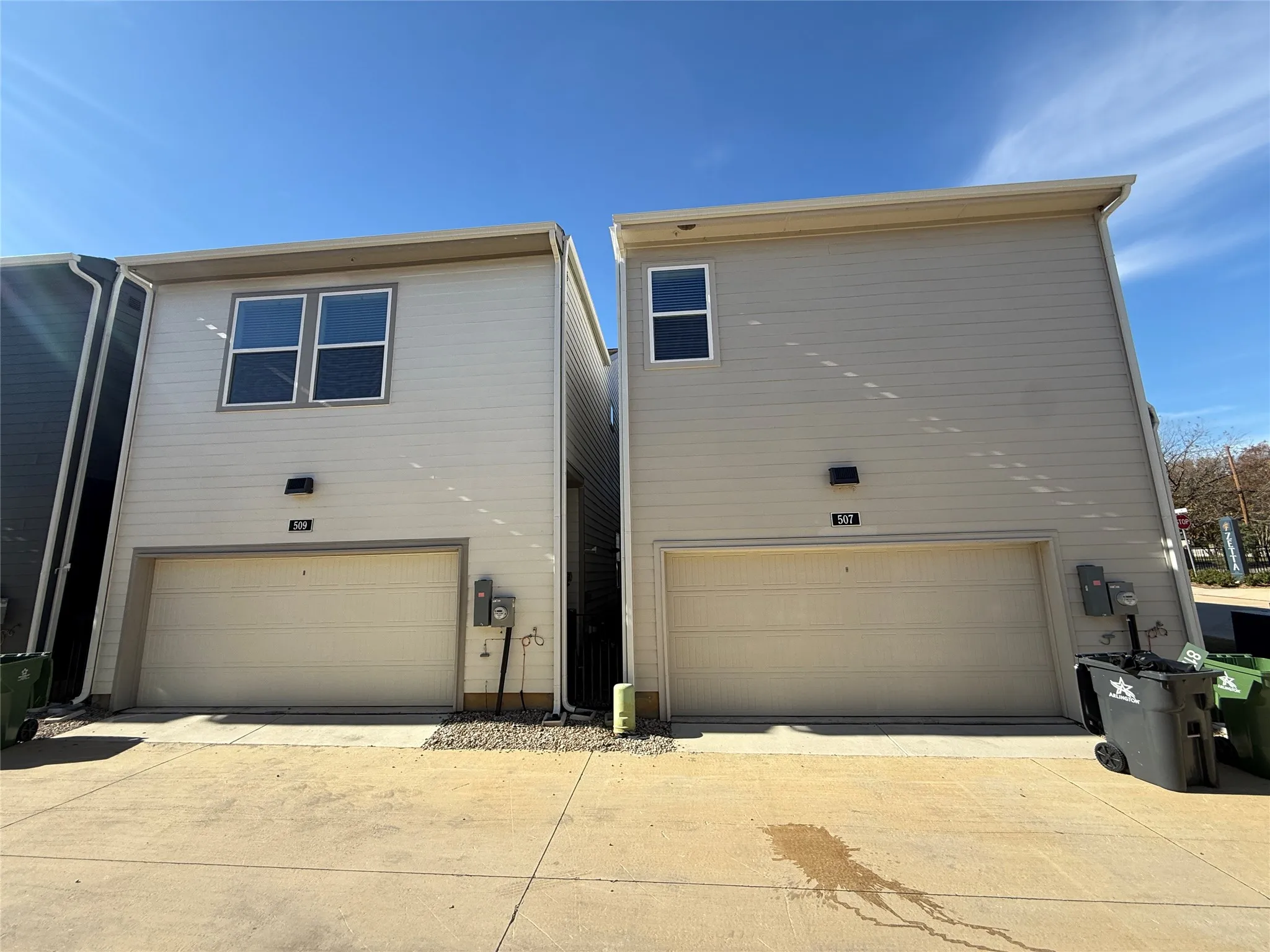 Single Family Residence For Rent in Tarrant County , 509 S Mary Street 509A, Arlington, Texas 76010, 2 Bedroom, 3 Bathroom, 2 Garage spaces, 1,711 Sqft, built in 2025, New Construction - Complete, mls#21200092, Real Estate Agent in Arlington, Homes For Rent in Tarrant county, Homes For Rent in Arlington, Realtor in Arlington Texas, Real Estate Brokerage Independent Realty Texas, Luminita Cordes Realtor