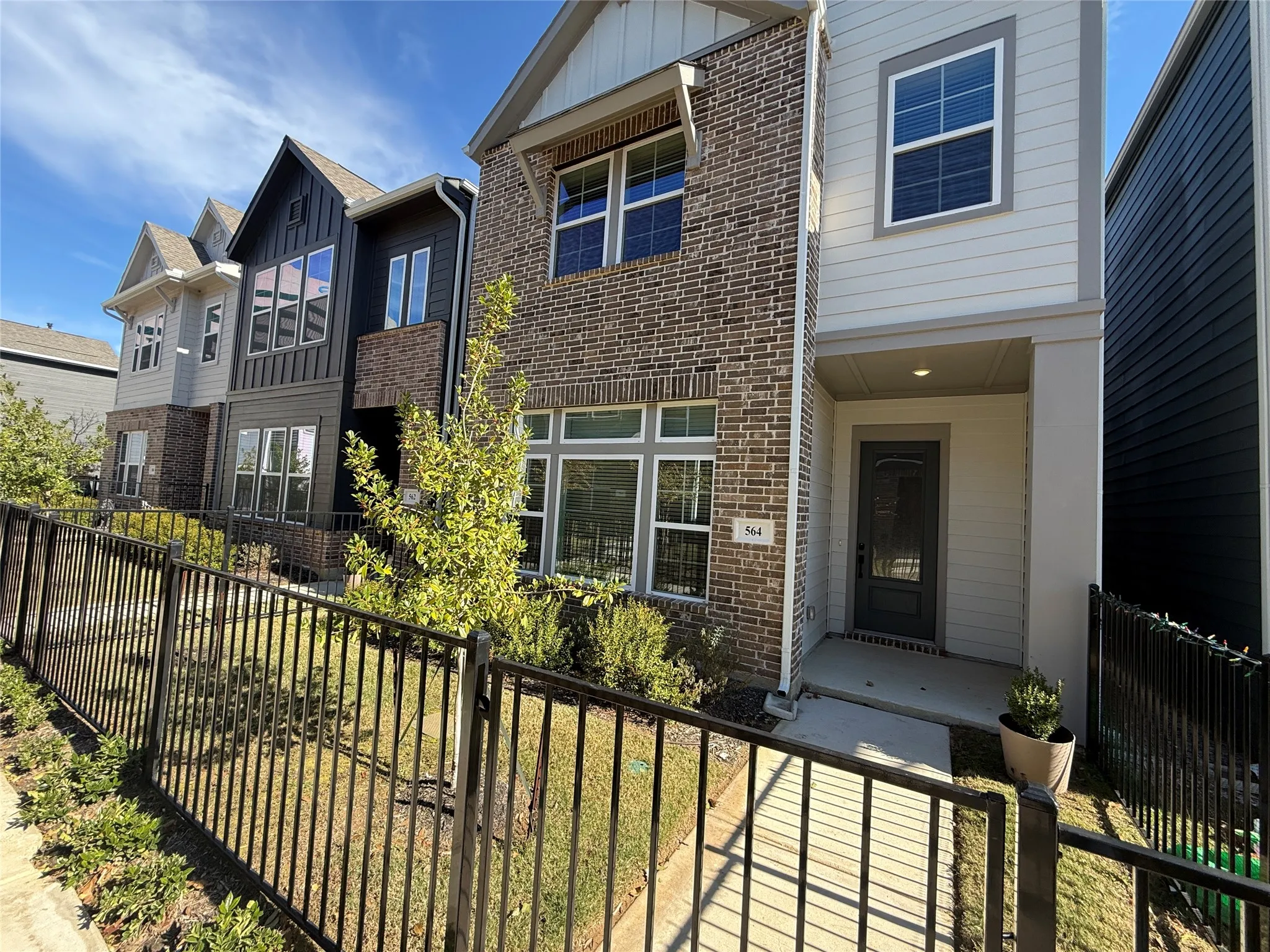 Single Family Residence For Rent in Tarrant County , 564 Mission Trail B4, Arlington, Texas 76010, 4 Bedrooms, 3 Bathrooms, 2 Garage spaces, 1,900 Sqft, built in 2025, Price $2,848, mls#21200095, Real Estate Agent in Arlington, Homes For Rent in Tarrant county, Homes For Rent in Arlington, Realtor in Arlington Texas, Real Estate Brokerage Independent Realty Texas, Luminita Cordes Realtor