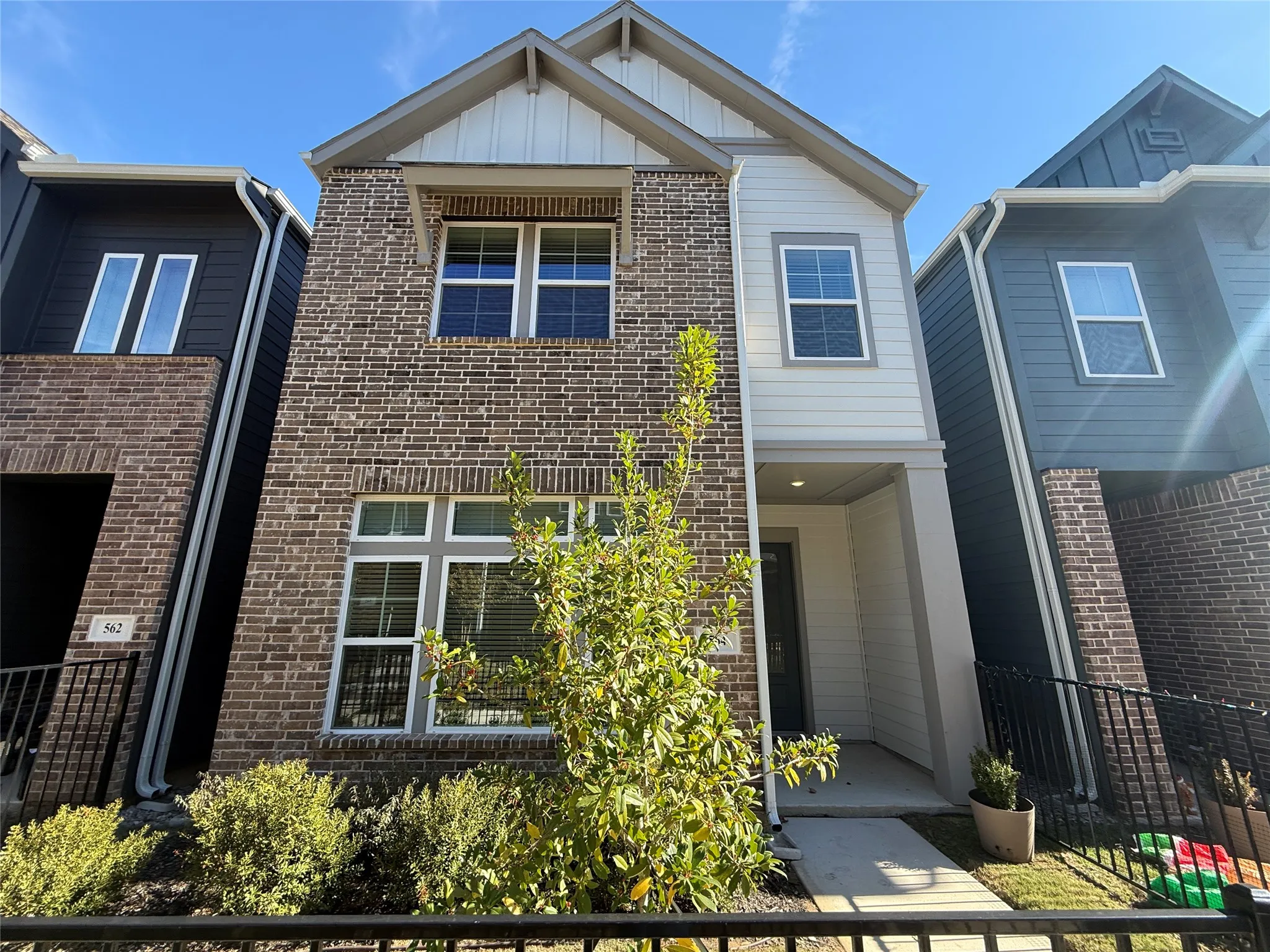 Single Family Residence For Rent in Tarrant County , 564 Mission Trail B4, Arlington, Texas 76010, 4 Bedrooms, 3 Bathrooms, 2 Garage spaces, 1,900 Sqft, built in 2025, Price $2,848, mls#21200095, Real Estate Agent in Arlington, Homes For Rent in Tarrant county, Homes For Rent in Arlington, Realtor in Arlington Texas, Real Estate Brokerage Independent Realty Texas, Luminita Cordes Realtor
