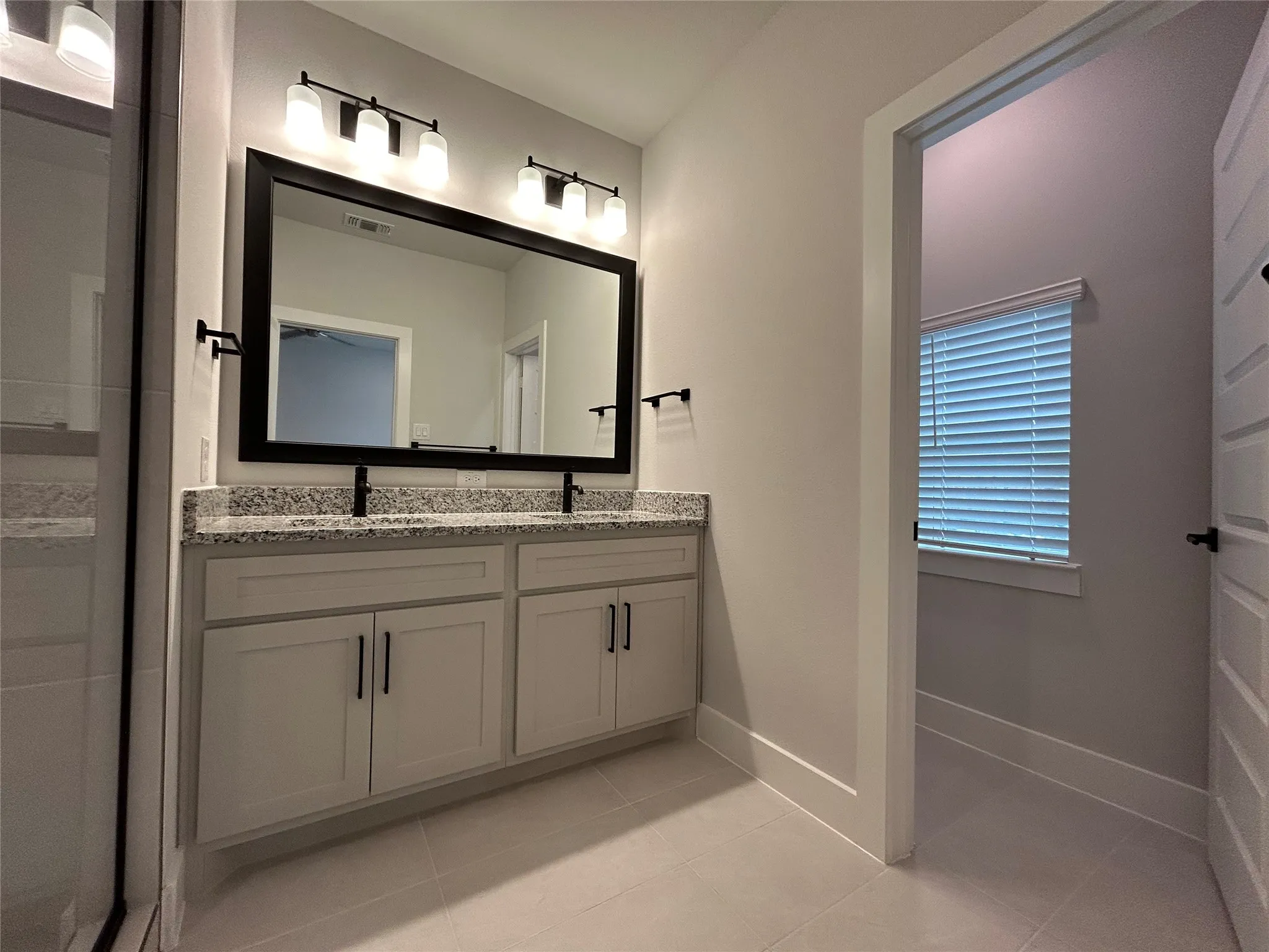 Single Family Residence For Rent in Tarrant County , 507 Mission Trail B3A, Arlington, Texas 76010, 3 Bedroom, 3 Bathroom, 2 Garage spaces, 1,711 Sqft, built in 2025, New Construction - Complete, mls#21200098, Real Estate Agent in Arlington, Homes For Rent in Tarrant county, Homes For Rent in Arlington, Realtor in Arlington Texas, Real Estate Brokerage Independent Realty Texas, Luminita Cordes Realtor
