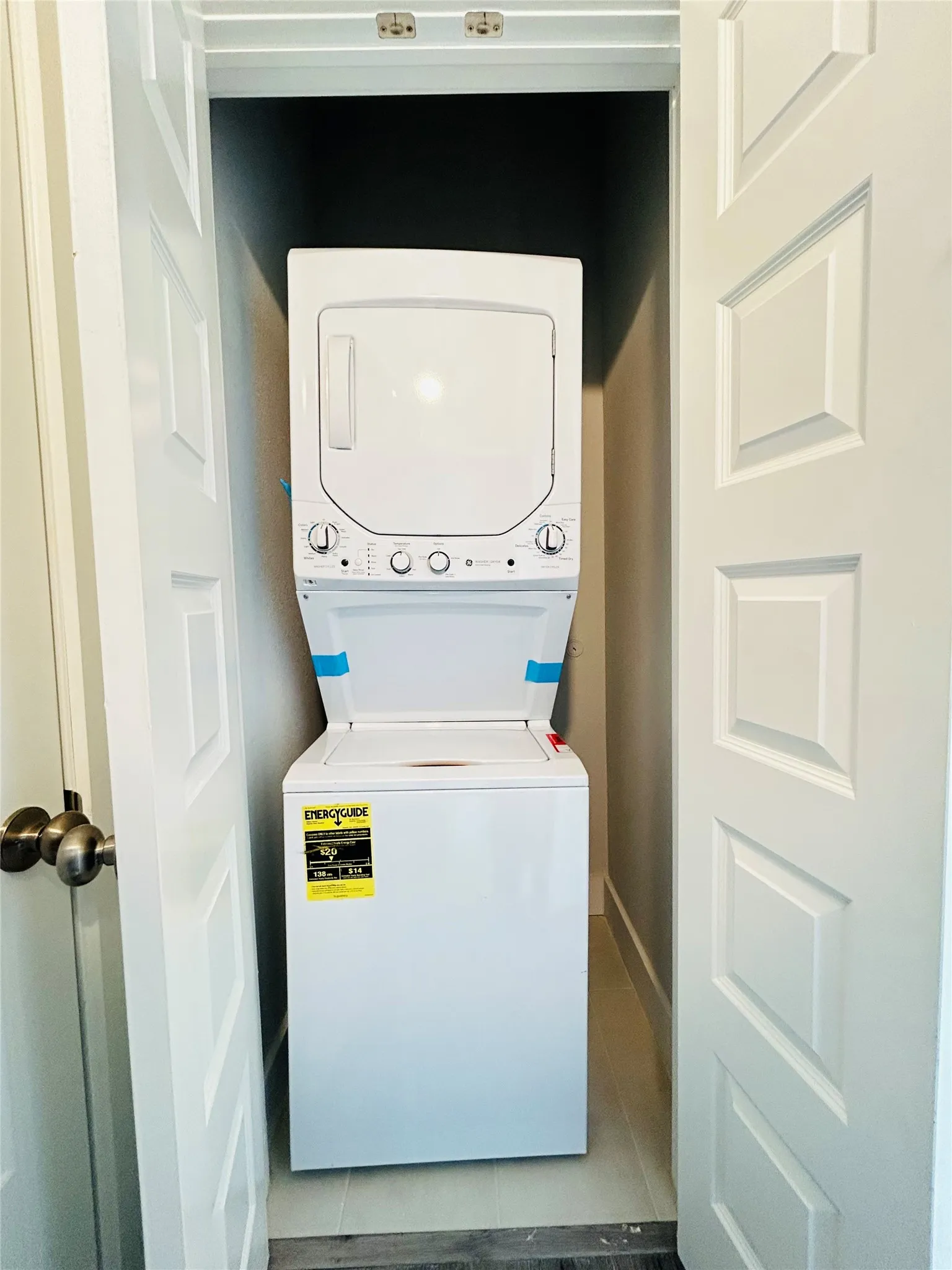 Single Family Residence For Rent in Tarrant County , 760 W Bedford Euless Road 200, Hurst, Texas 76053, 1 Bedroom, 1 Bathroom, Garage spaces, 645 Sqft, built in 2023, New Construction - Complete, mls#21200104, Real Estate Agent in Hurst, Homes For Rent in Tarrant county, Homes For Rent in Hurst, Realtor in Hurst Texas, Real Estate Brokerage Independent Realty Texas, Luminita Cordes Realtor