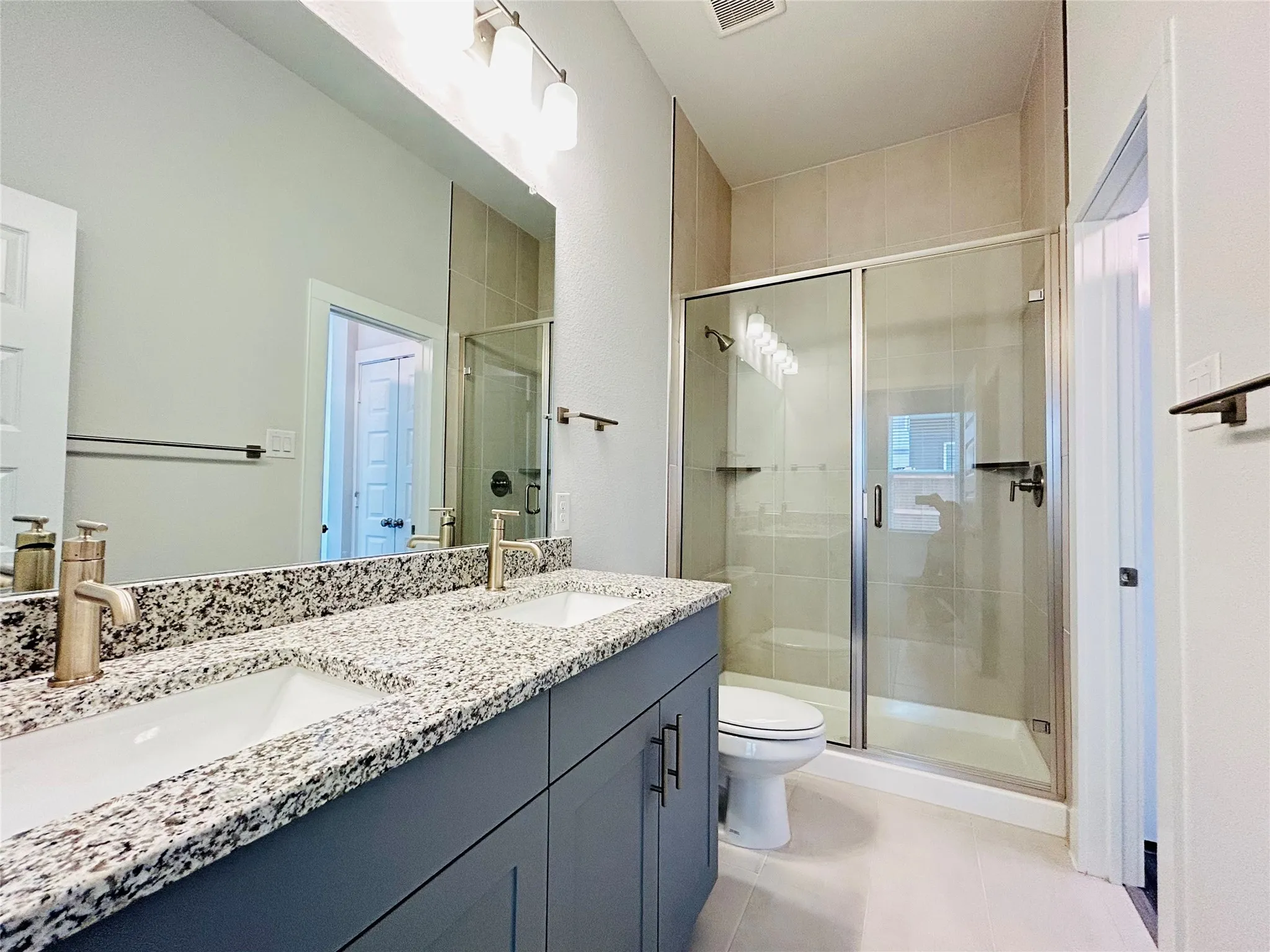 Single Family Residence For Rent in Tarrant County , 760 W Bedford Euless Road 200, Hurst, Texas 76053, 1 Bedroom, 1 Bathroom, Garage spaces, 645 Sqft, built in 2023, New Construction - Complete, mls#21200104, Real Estate Agent in Hurst, Homes For Rent in Tarrant county, Homes For Rent in Hurst, Realtor in Hurst Texas, Real Estate Brokerage Independent Realty Texas, Luminita Cordes Realtor