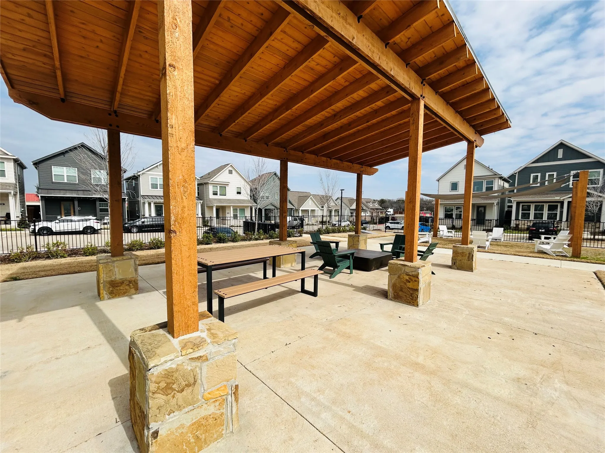 Single Family Residence For Rent in Tarrant County , 760 W Bedford Euless Road 200, Hurst, Texas 76053, 1 Bedroom, 1 Bathroom, Garage spaces, 645 Sqft, built in 2023, New Construction - Complete, mls#21200104, Real Estate Agent in Hurst, Homes For Rent in Tarrant county, Homes For Rent in Hurst, Realtor in Hurst Texas, Real Estate Brokerage Independent Realty Texas, Luminita Cordes Realtor