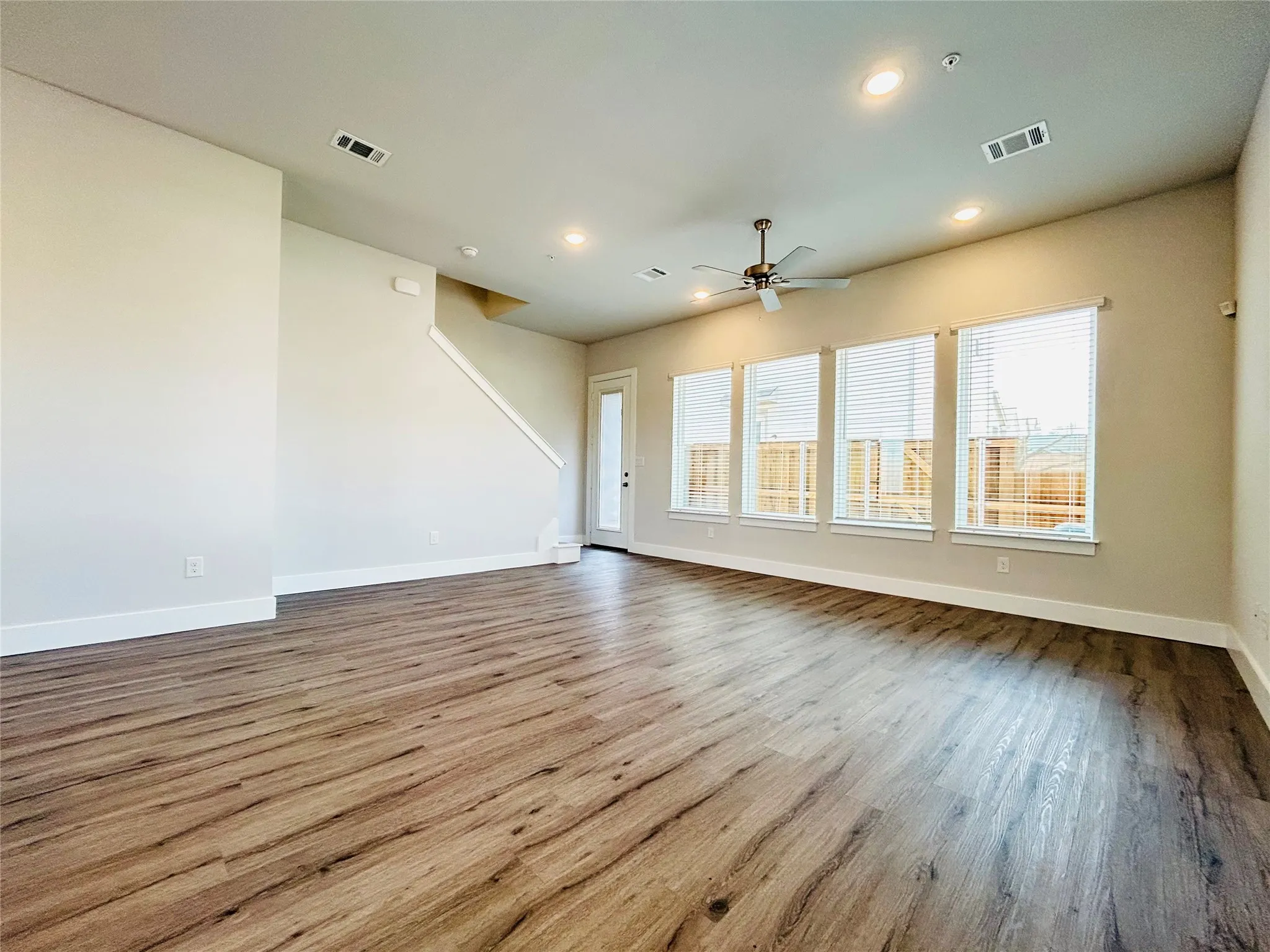 Single Family Residence For Rent in Tarrant County , 760 W Bedford Euless Road 214, Hurst, Texas 76053, 3 Bedroom, 3 Bathroom, Garage spaces, 1,275 Sqft, built in 2023, New Construction - Complete, mls#21200106, Real Estate Agent in Hurst, Homes For Rent in Tarrant county, Homes For Rent in Hurst, Realtor in Hurst Texas, Real Estate Brokerage Independent Realty Texas, Luminita Cordes Realtor