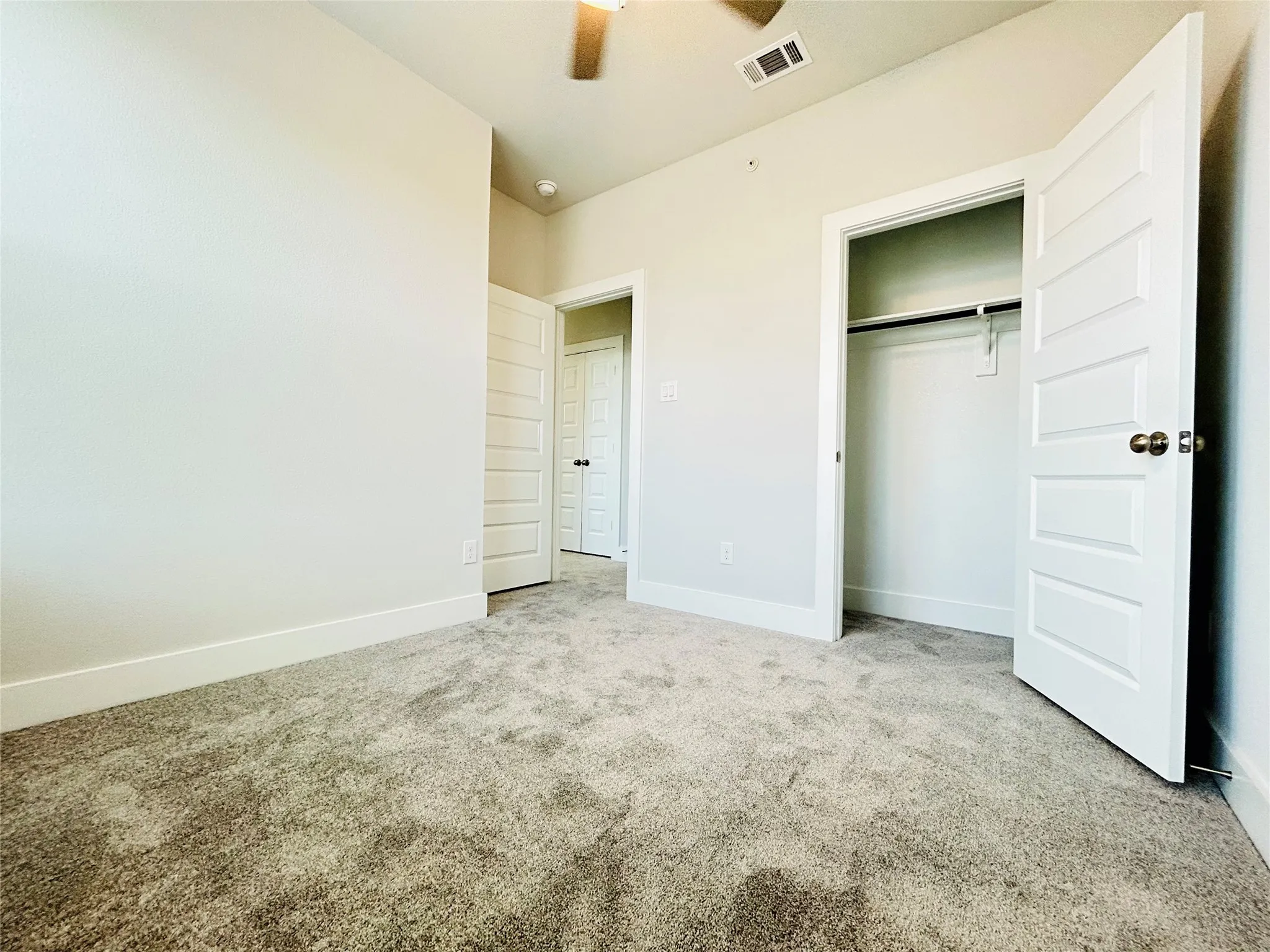 Single Family Residence For Rent in Tarrant County , 760 W Bedford Euless Road 214, Hurst, Texas 76053, 3 Bedroom, 3 Bathroom, Garage spaces, 1,275 Sqft, built in 2023, New Construction - Complete, mls#21200106, Real Estate Agent in Hurst, Homes For Rent in Tarrant county, Homes For Rent in Hurst, Realtor in Hurst Texas, Real Estate Brokerage Independent Realty Texas, Luminita Cordes Realtor