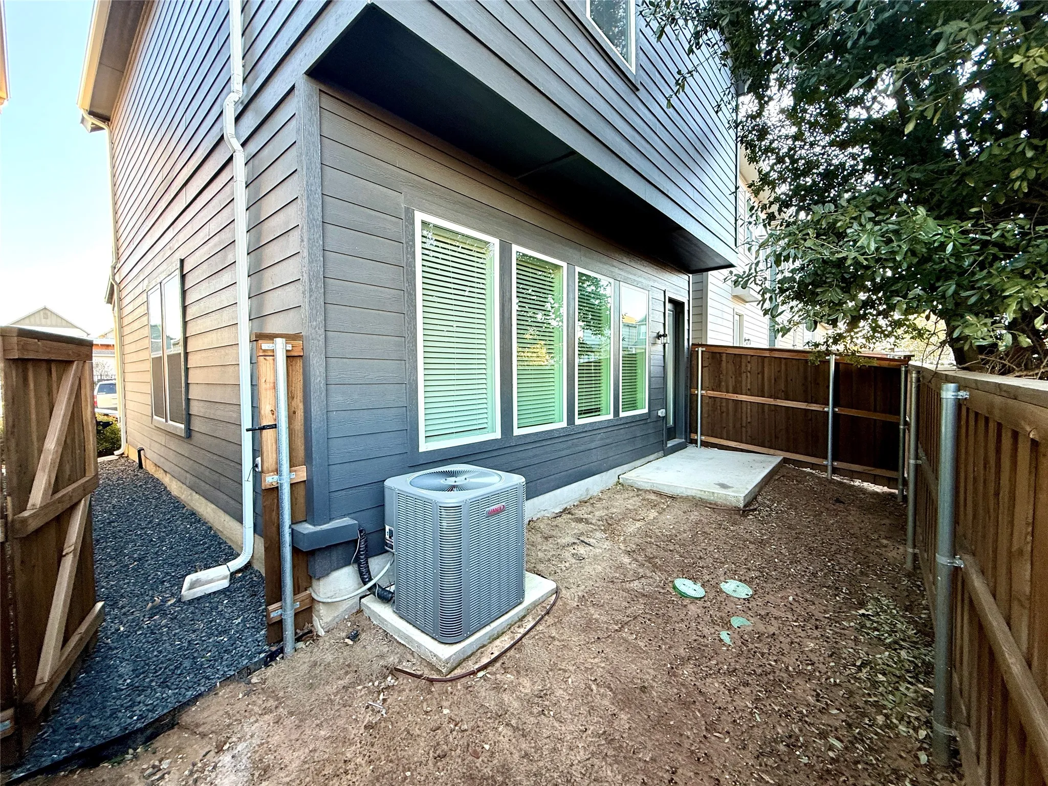 Single Family Residence For Rent in Tarrant County , 760 W Bedford Euless Road 214, Hurst, Texas 76053, 3 Bedroom, 3 Bathroom, Garage spaces, 1,275 Sqft, built in 2023, New Construction - Complete, mls#21200106, Real Estate Agent in Hurst, Homes For Rent in Tarrant county, Homes For Rent in Hurst, Realtor in Hurst Texas, Real Estate Brokerage Independent Realty Texas, Luminita Cordes Realtor
