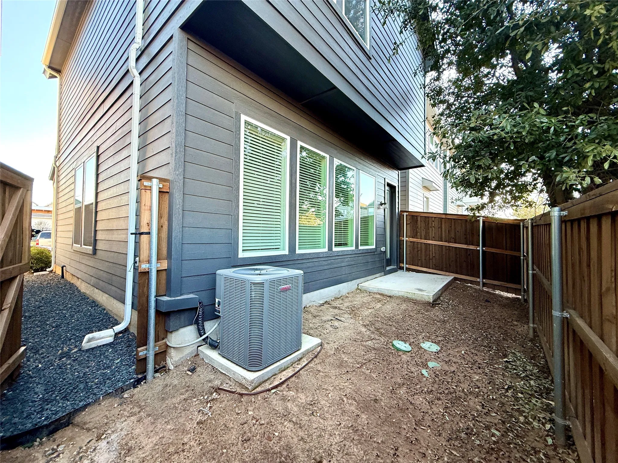 Single Family Residence For Rent in Tarrant County , 760 W Bedford Euless Road 214, Hurst, Texas 76053, 3 Bedroom, 3 Bathroom, Garage spaces, 1,275 Sqft, built in 2023, New Construction - Complete, mls#21200106, Real Estate Agent in Hurst, Homes For Rent in Tarrant county, Homes For Rent in Hurst, Realtor in Hurst Texas, Real Estate Brokerage Independent Realty Texas, Luminita Cordes Realtor
