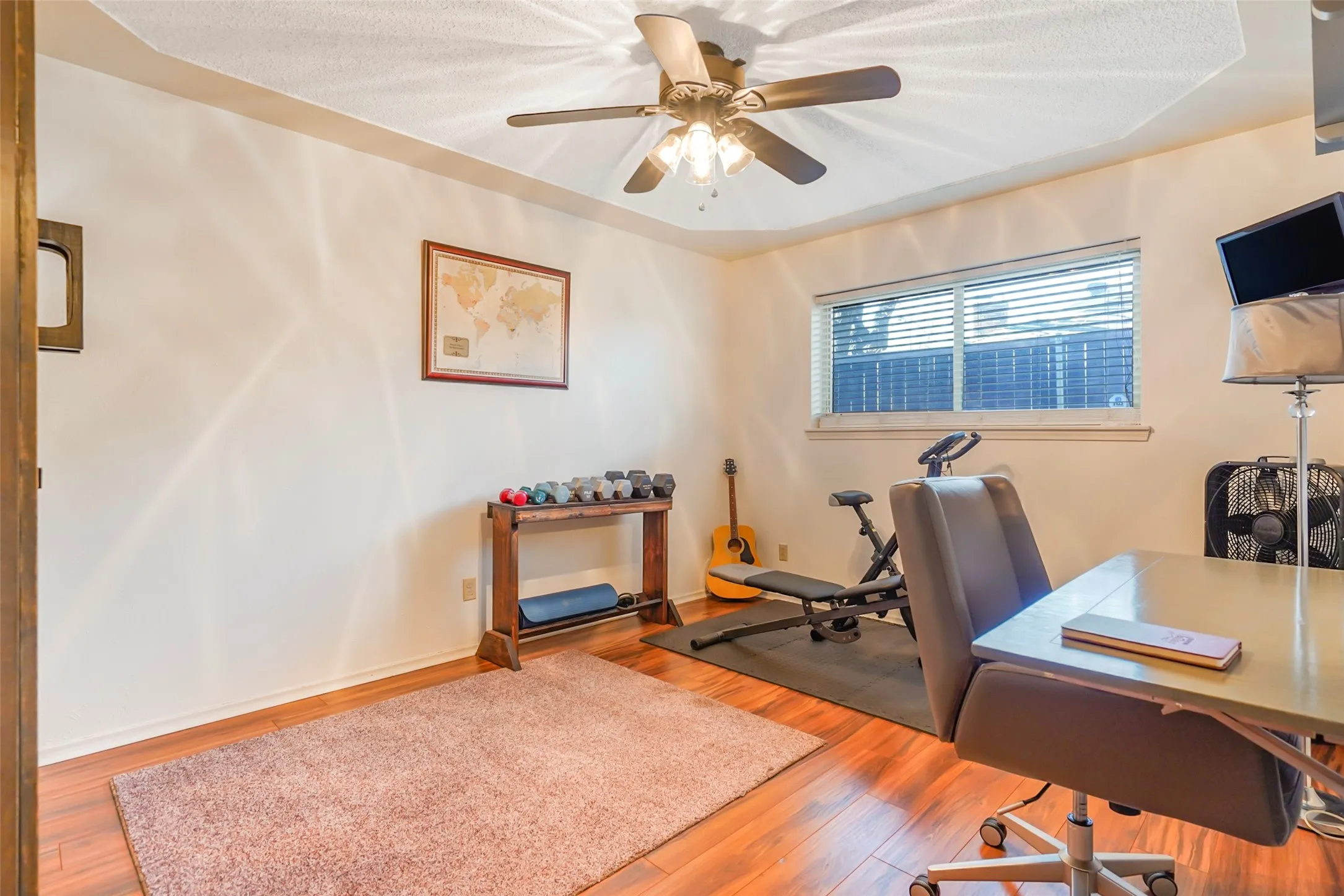 Single Family Residence For Sale in Tarrant County , 1822 E Cedar Elm Drive, Arlington, Texas 76012, 3 Bedroom, 2 Bathroom, 2 Garage spaces, 2,085 Sqft, built in 1969, mls#21199647, Real Estate Agent in Arlington, Homes For Sale in Tarrant county, Homes For Sale in Arlington, Realtor in Arlington Texas, Real Estate Brokerage Independent Realty Texas, Luminita Cordes Realtor