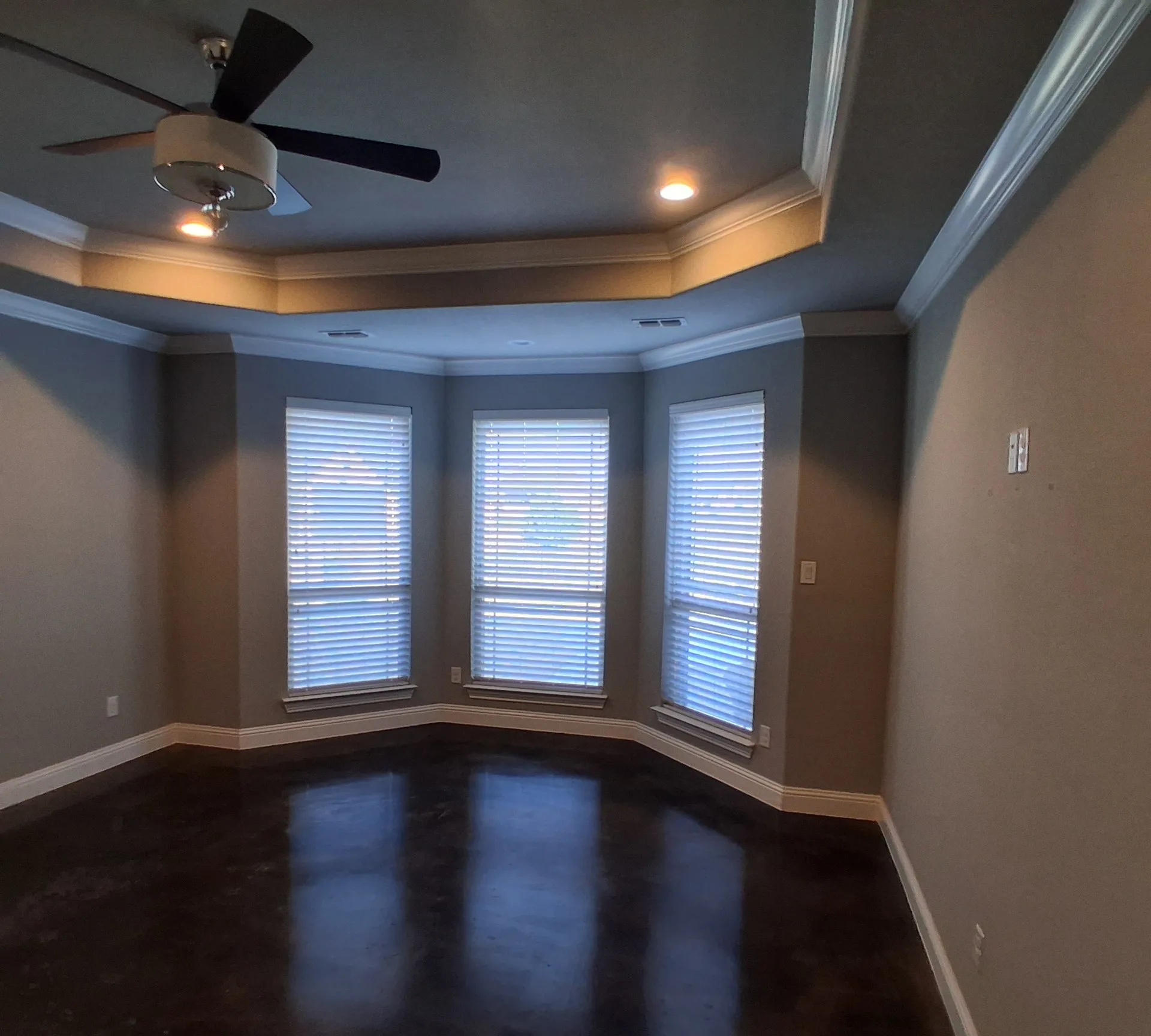 Single Family Residence For Sale in Rockwall County , 1520 Wheelers Way, Rockwall, Texas 75032, 4 Bedroom, 4 Bathroom, 2 Garage spaces, 2,943 Sqft, built in 2014, Price $661,000, mls#21198351, Real Estate Agent in Rockwall, Homes For Sale in Rockwall county, Homes For Sale in Rockwall, Realtor in Rockwall Texas, Real Estate Brokerage Independent Realty Texas, Luminita Cordes Realtor