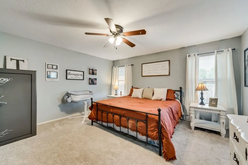 Single Family Residence For Sale in Kaufman County , 205 Dartmouth Drive, Forney, Texas 75126, 3 Bedroom, 2 Bathroom, 2 Garage spaces, 1,595 Sqft, built in 2004, Preowned, mls#21199769, Real Estate Agent in Forney, Homes For Sale in Kaufman county, Homes For Sale in Forney, Realtor in Forney Texas, Real Estate Brokerage Independent Realty Texas, Luminita Cordes Realtor