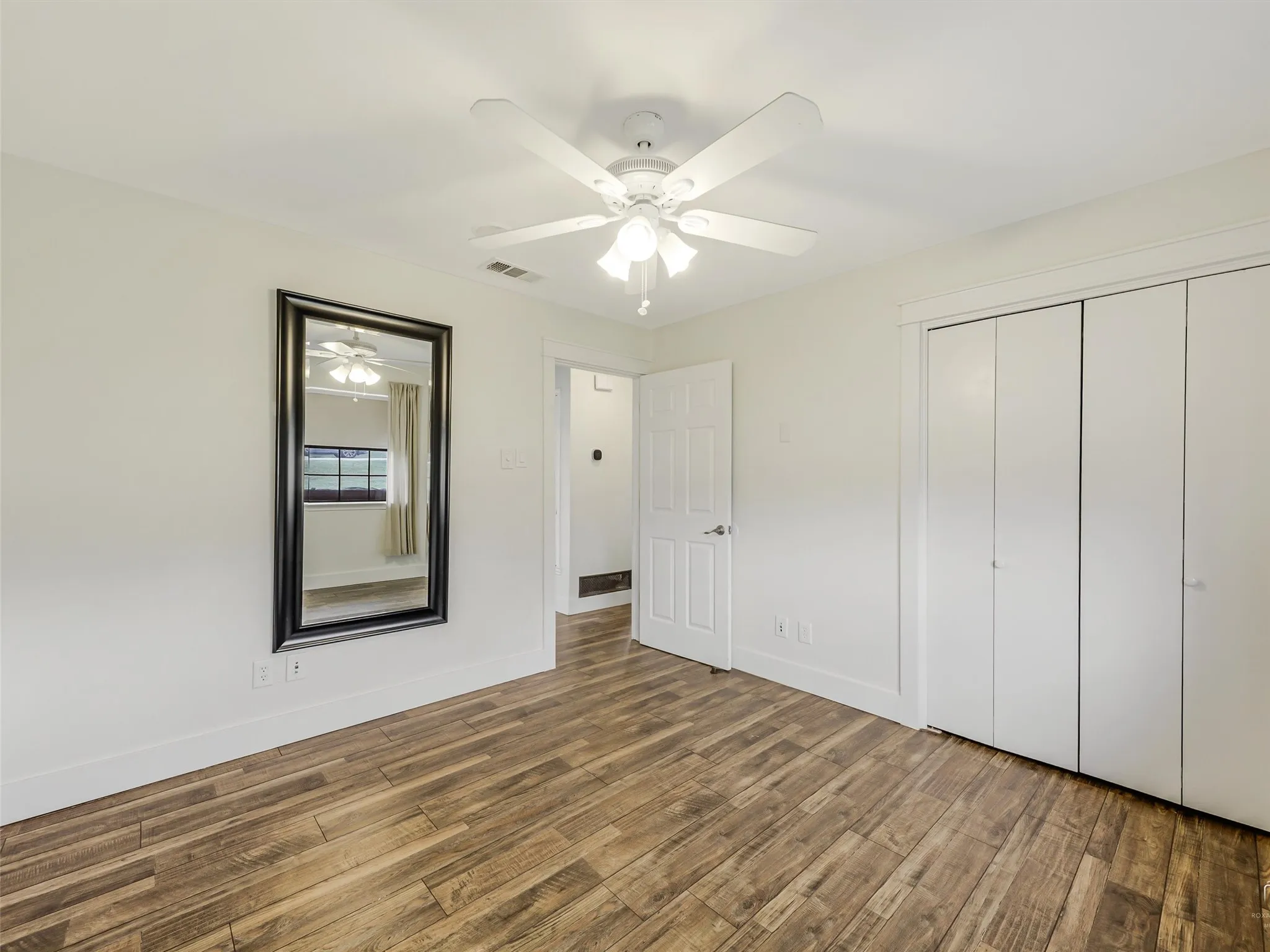 Single Family Residence For Sale in Collin County , 303 E 6th Street, Prosper, Texas 75078, 3 Bedroom, 2 Bathroom, 2 Garage spaces, 1,718 Sqft, built in 1984, Preowned, mls#21196899, Real Estate Agent in Prosper, Homes For Sale in Collin county, Homes For Sale in Prosper, Realtor in Prosper Texas, Real Estate Brokerage Independent Realty Texas, Luminita Cordes Realtor