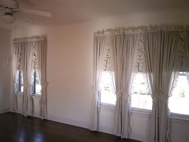 Single Family Residence For Sale in Navarro County , 502 Mills Place, Corsicana, Texas 75110, 3 Bedrooms, 3 Bathrooms, 2 Garage spaces, 3,604 Sqft, built in 1929, Price $498,900, mls#21198840, Real Estate Agent in Corsicana, Homes For Sale in Navarro county, Homes For Sale in Corsicana, Realtor in Corsicana Texas, Real Estate Brokerage Independent Realty Texas, Luminita Cordes Realtor