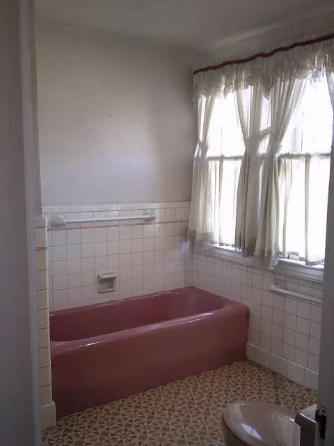 Single Family Residence For Sale in Navarro County , 502 Mills Place, Corsicana, Texas 75110, 3 Bedrooms, 3 Bathrooms, 2 Garage spaces, 3,604 Sqft, built in 1929, Price $498,900, mls#21198840, Real Estate Agent in Corsicana, Homes For Sale in Navarro county, Homes For Sale in Corsicana, Realtor in Corsicana Texas, Real Estate Brokerage Independent Realty Texas, Luminita Cordes Realtor