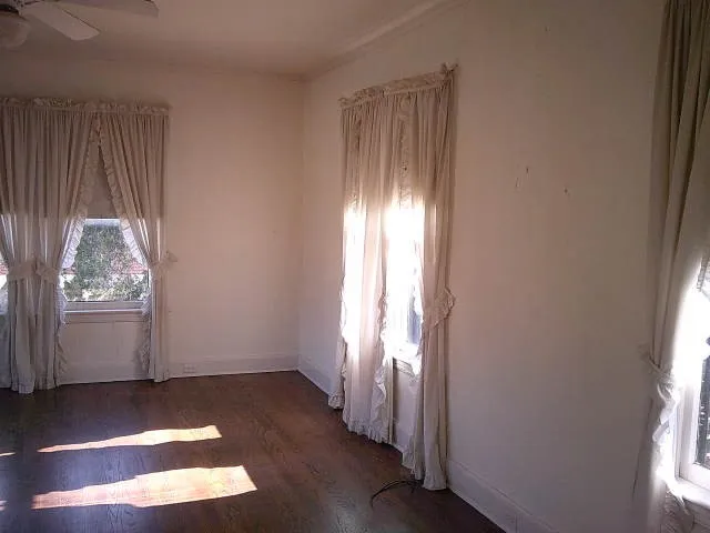 Single Family Residence For Sale in Navarro County , 502 Mills Place, Corsicana, Texas 75110, 3 Bedrooms, 3 Bathrooms, 2 Garage spaces, 3,604 Sqft, built in 1929, Price $498,900, mls#21198840, Real Estate Agent in Corsicana, Homes For Sale in Navarro county, Homes For Sale in Corsicana, Realtor in Corsicana Texas, Real Estate Brokerage Independent Realty Texas, Luminita Cordes Realtor