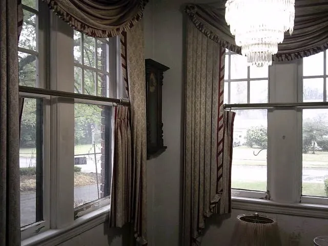 Single Family Residence For Sale in Navarro County , 502 Mills Place, Corsicana, Texas 75110, 3 Bedrooms, 3 Bathrooms, 2 Garage spaces, 3,604 Sqft, built in 1929, Price $498,900, mls#21198840, Real Estate Agent in Corsicana, Homes For Sale in Navarro county, Homes For Sale in Corsicana, Realtor in Corsicana Texas, Real Estate Brokerage Independent Realty Texas, Luminita Cordes Realtor