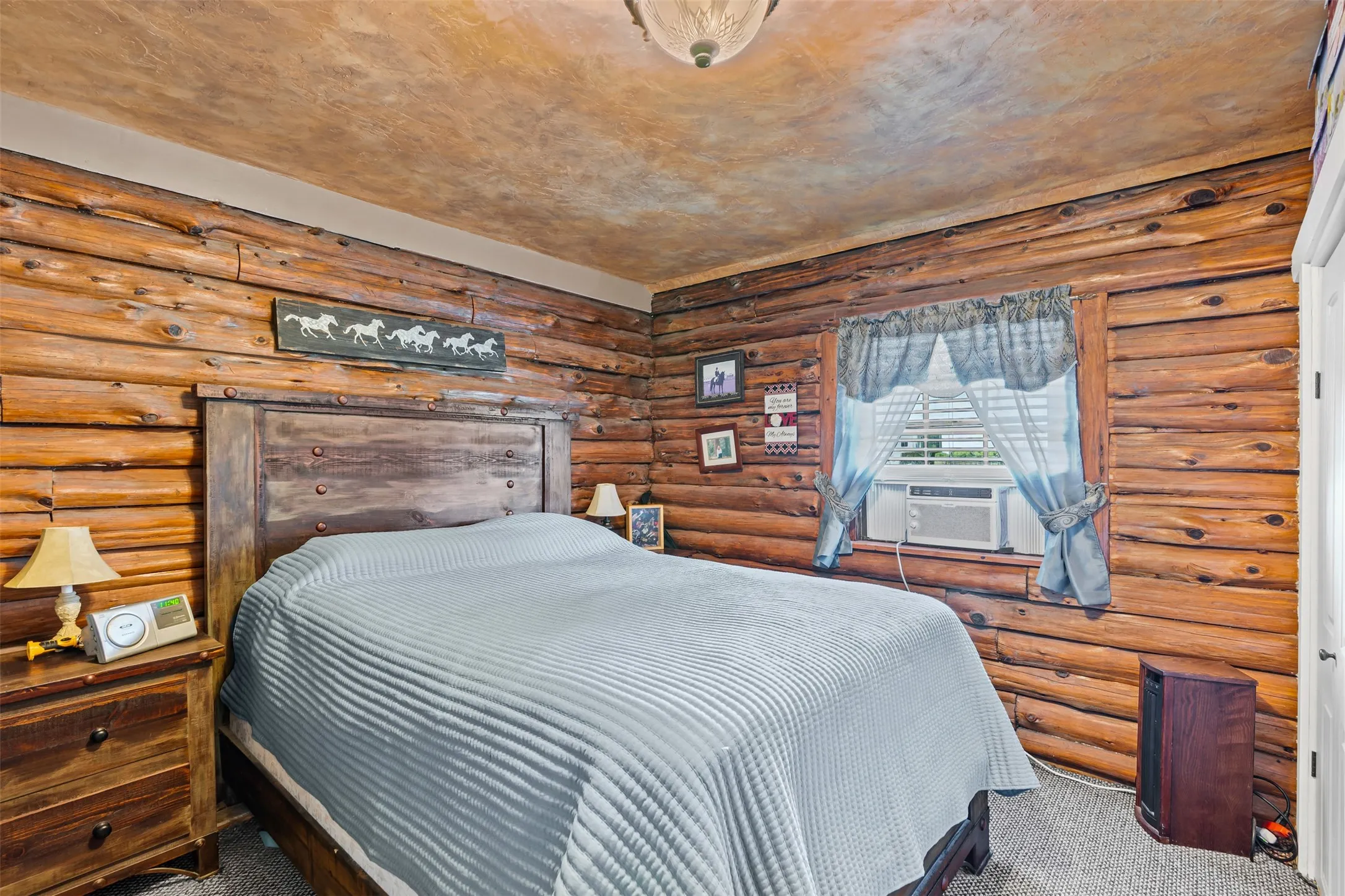 Farm For Sale in Fannin County , 901 County Road 3925, Wolfe City, Texas 75496, 3 Bedroom, 3 Bathroom, Garage spaces, 2,184 Sqft, built in 2007, Preowned, mls#21200209, Real Estate Agent in Wolfe City, Homes For Sale in Fannin county, Homes For Sale in Wolfe City, Realtor in Wolfe City Texas, Real Estate Brokerage Independent Realty Texas, Luminita Cordes Realtor