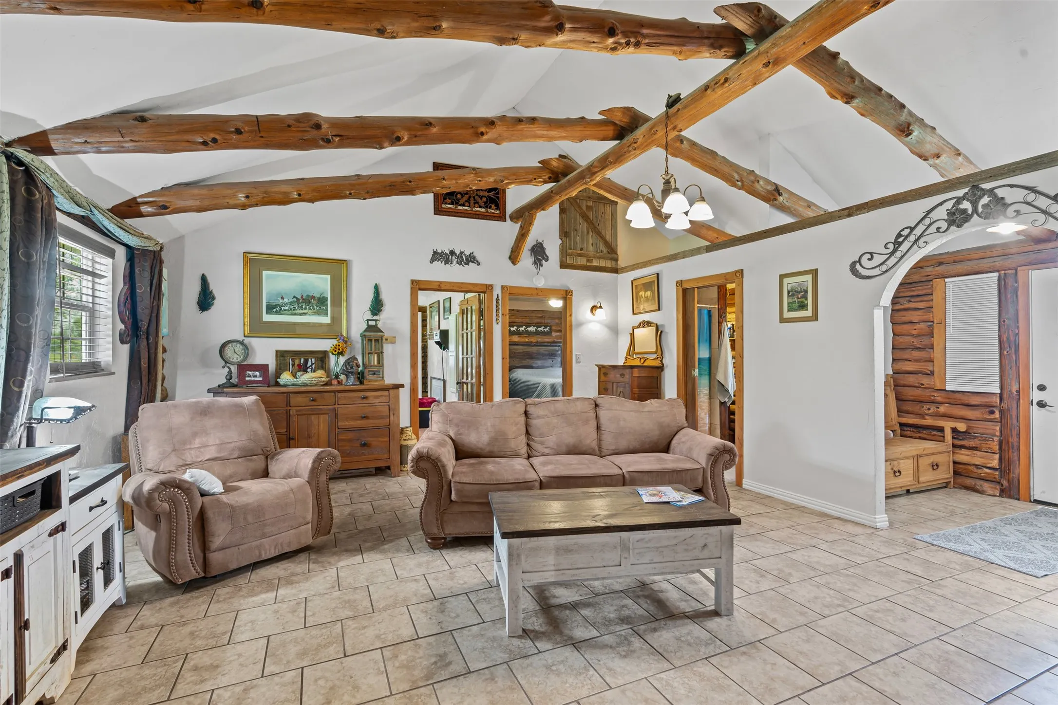 Farm For Sale in Fannin County , 901 County Road 3925, Wolfe City, Texas 75496, 3 Bedroom, 3 Bathroom, Garage spaces, 2,184 Sqft, built in 2007, Preowned, mls#21200209, Real Estate Agent in Wolfe City, Homes For Sale in Fannin county, Homes For Sale in Wolfe City, Realtor in Wolfe City Texas, Real Estate Brokerage Independent Realty Texas, Luminita Cordes Realtor