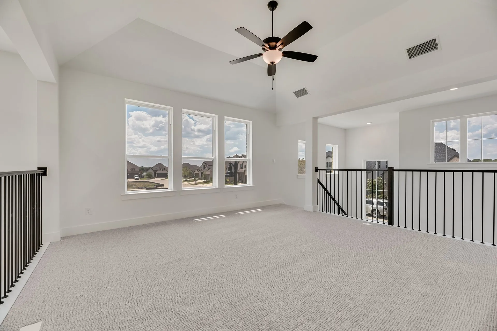 Single Family Residence For Sale in Collin County , 1501 Pintail Place, Celina, Texas 75009, 4 Bedroom, 3 Bathroom, 2 Garage spaces, 2,468 Sqft, built in 2025, New Construction - Complete, mls#21200219, Real Estate Agent in Celina, Homes For Sale in Collin county, Homes For Sale in Celina, Realtor in Celina Texas, Real Estate Brokerage Independent Realty Texas, Luminita Cordes Realtor
