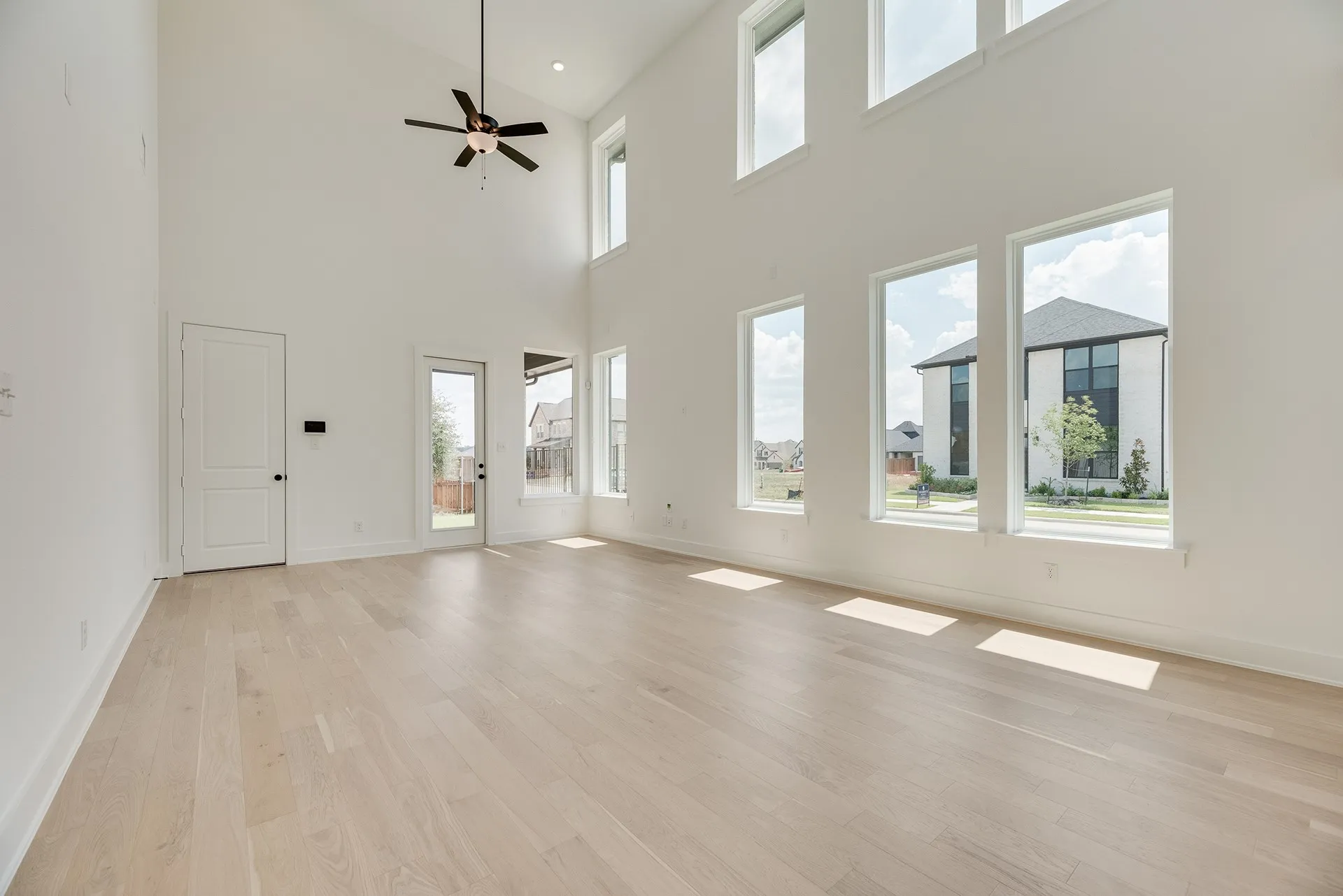 Single Family Residence For Sale in Collin County , 1501 Pintail Place, Celina, Texas 75009, 4 Bedroom, 3 Bathroom, 2 Garage spaces, 2,468 Sqft, built in 2025, New Construction - Complete, mls#21200219, Real Estate Agent in Celina, Homes For Sale in Collin county, Homes For Sale in Celina, Realtor in Celina Texas, Real Estate Brokerage Independent Realty Texas, Luminita Cordes Realtor