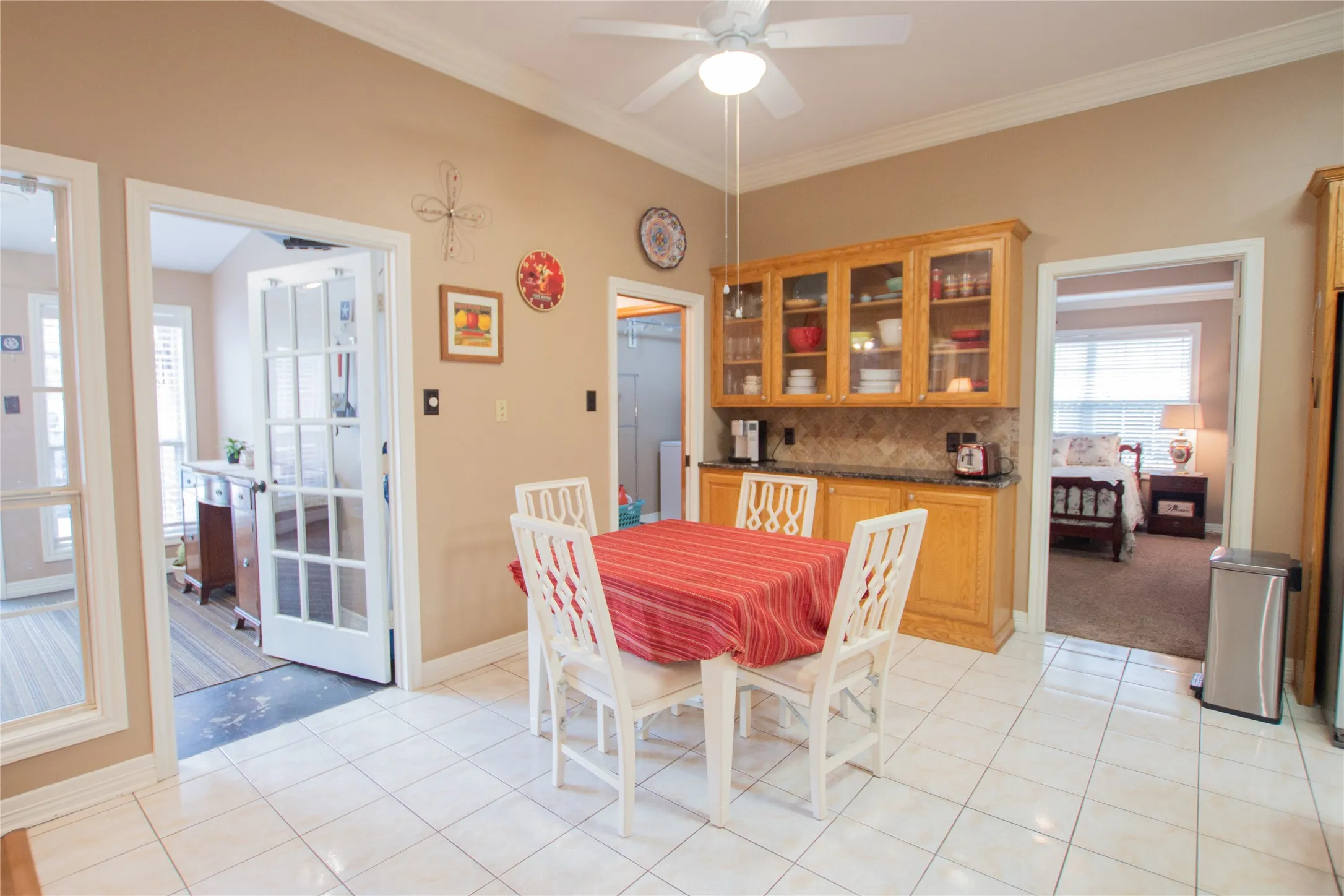 Single Family Residence For Sale in Smith County , 3617 Flagstone Drive, Tyler, Texas 75707, 3 Bedroom, 3 Bathroom, 2 Garage spaces, 3,244 Sqft, built in 1997, mls#21194626, Real Estate Agent in Tyler, Homes For Sale in Smith county, Homes For Sale in Tyler, Realtor in Tyler Texas, Real Estate Brokerage Independent Realty Texas, Luminita Cordes Realtor