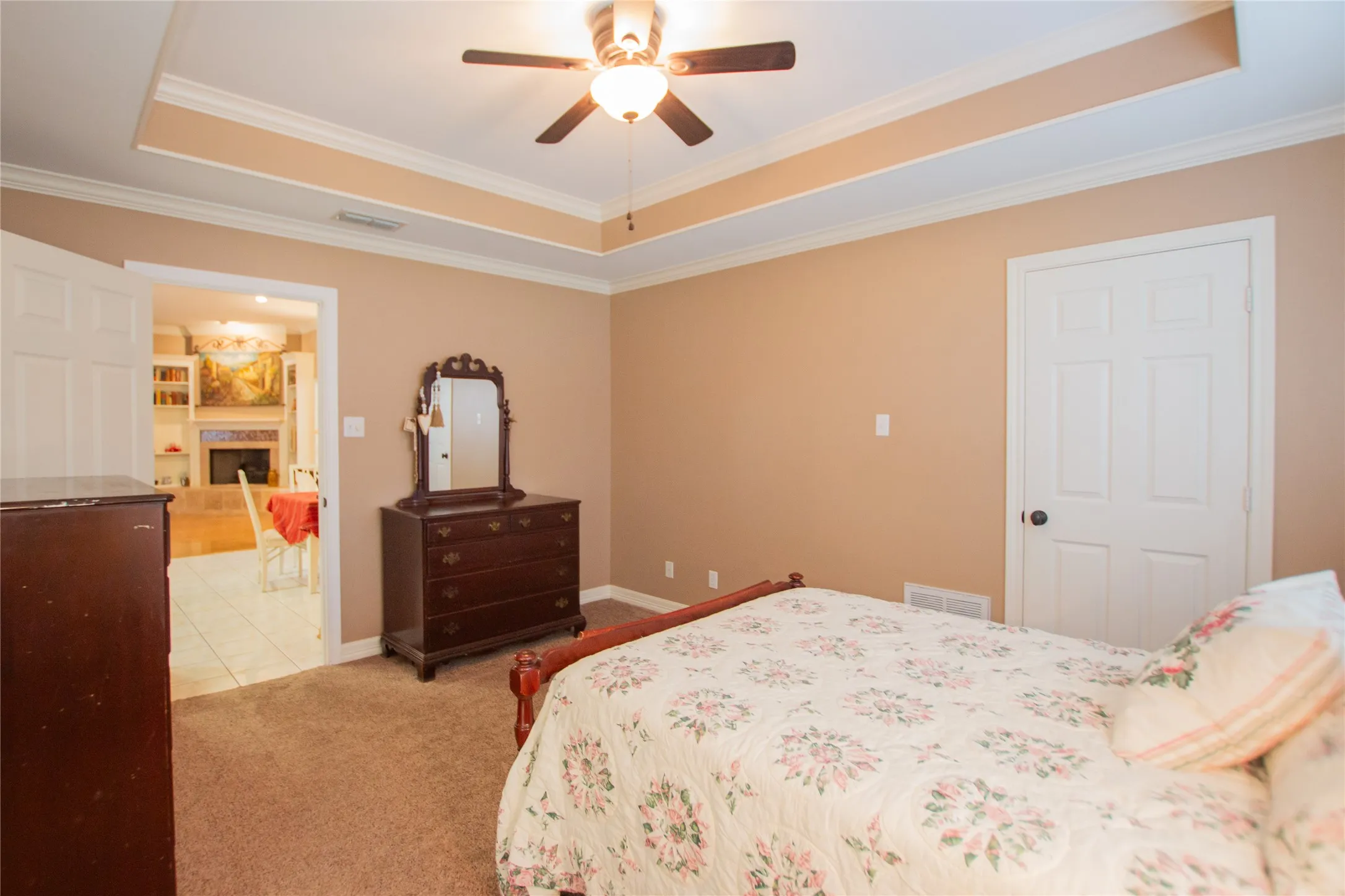 Single Family Residence For Sale in Smith County , 3617 Flagstone Drive, Tyler, Texas 75707, 3 Bedroom, 3 Bathroom, 2 Garage spaces, 3,244 Sqft, built in 1997, mls#21194626, Real Estate Agent in Tyler, Homes For Sale in Smith county, Homes For Sale in Tyler, Realtor in Tyler Texas, Real Estate Brokerage Independent Realty Texas, Luminita Cordes Realtor