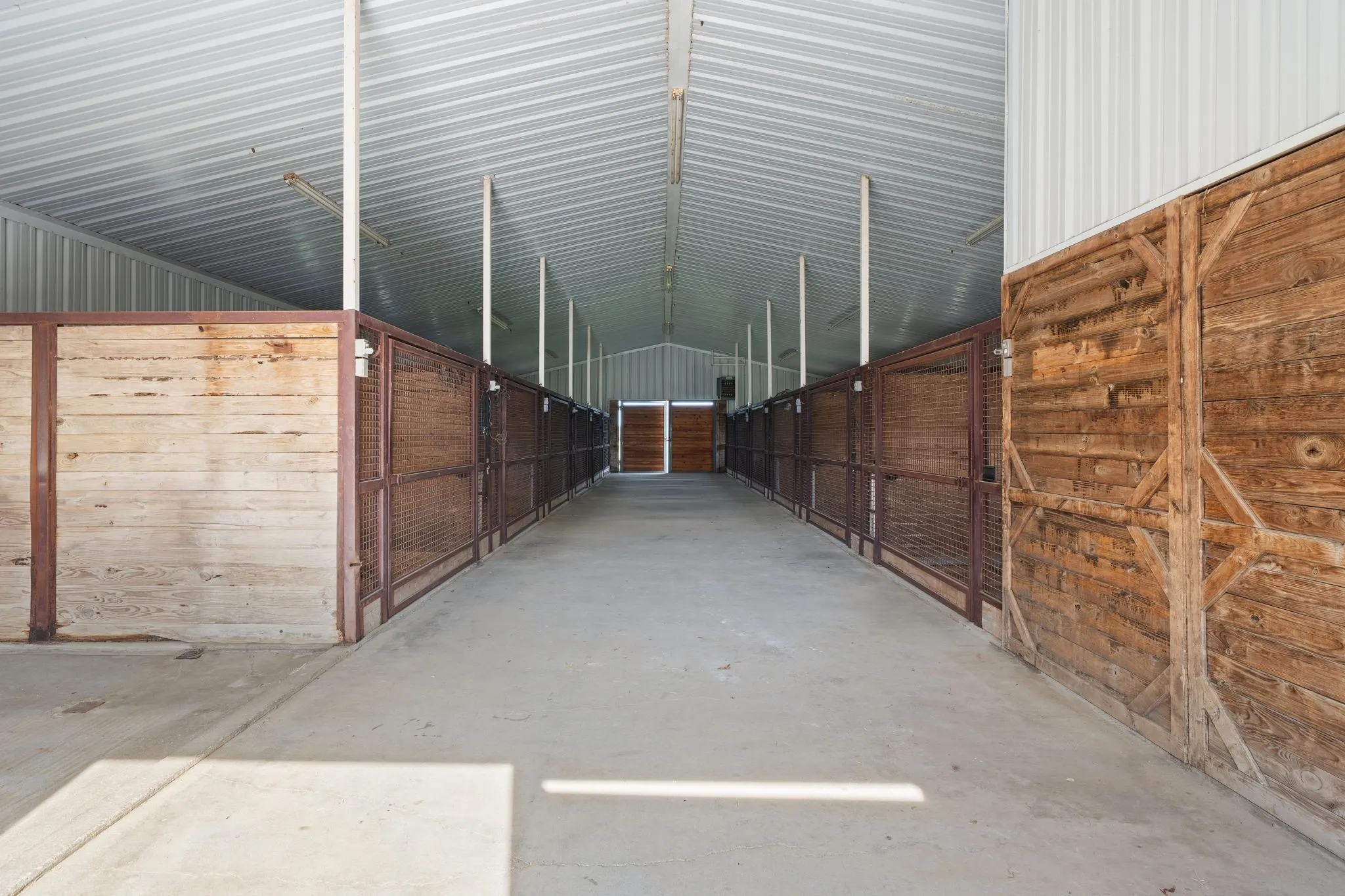 Barn 2