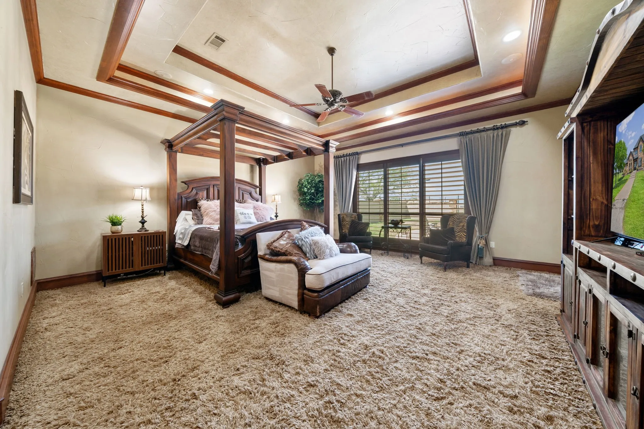 Farm For Sale in Jack County , 2454 W SH 380, Jacksboro, Texas 76458, 5 Bedroom, 5 Bathroom, 2 Garage spaces, 4,818 Sqft, built in 2001, Preowned, mls#21198212, Real Estate Agent in Jacksboro, Homes For Sale in Jack county, Homes For Sale in Jacksboro, Realtor in Jacksboro Texas, Real Estate Brokerage Independent Realty Texas, Luminita Cordes Realtor