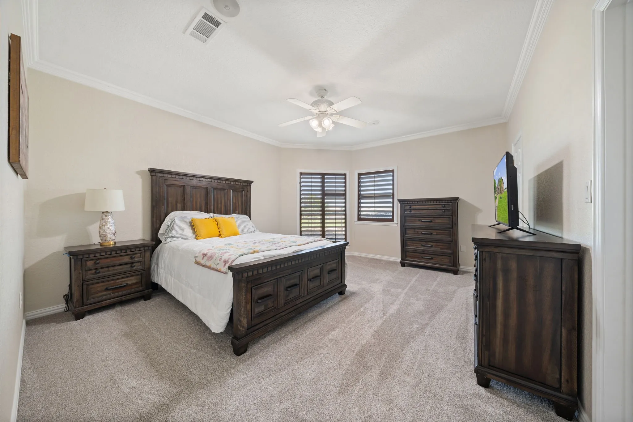 Farm For Sale in Jack County , 2454 W SH 380, Jacksboro, Texas 76458, 5 Bedroom, 5 Bathroom, 2 Garage spaces, 4,818 Sqft, built in 2001, Preowned, mls#21198212, Real Estate Agent in Jacksboro, Homes For Sale in Jack county, Homes For Sale in Jacksboro, Realtor in Jacksboro Texas, Real Estate Brokerage Independent Realty Texas, Luminita Cordes Realtor