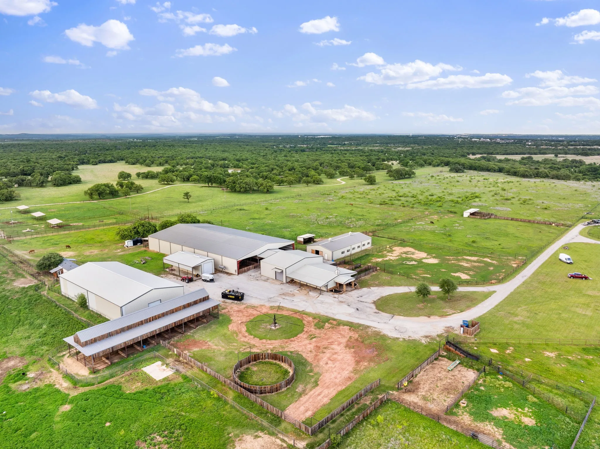Farm For Sale in Jack County , 2454 W SH 380, Jacksboro, Texas 76458, 5 Bedroom, 5 Bathroom, 2 Garage spaces, 4,818 Sqft, built in 2001, Preowned, mls#21198212, Real Estate Agent in Jacksboro, Homes For Sale in Jack county, Homes For Sale in Jacksboro, Realtor in Jacksboro Texas, Real Estate Brokerage Independent Realty Texas, Luminita Cordes Realtor